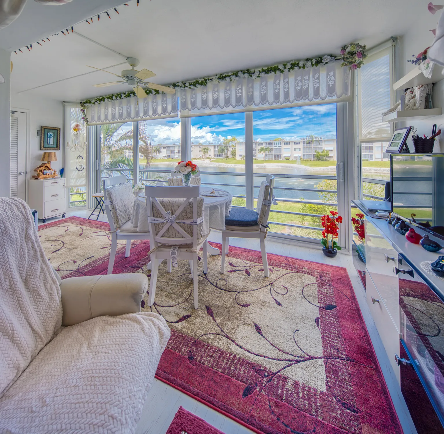 Property Slideshow image 7 of 36 | 2615 garden dr s apt 205, Lake Worth Beach, FL, 33461