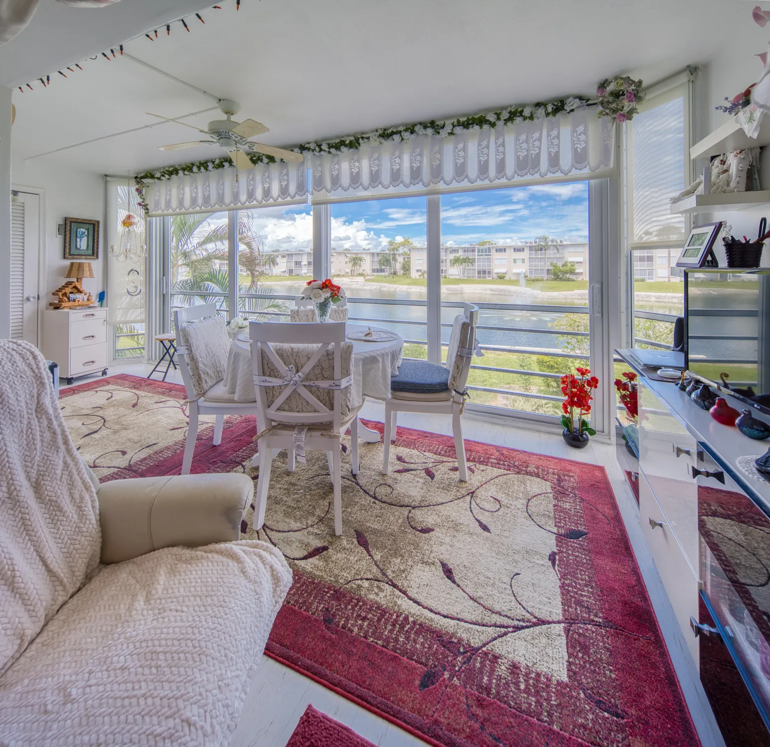 Property Slideshow image 8 of 36 | 2615 garden dr s apt 205, Lake Worth Beach, FL, 33461