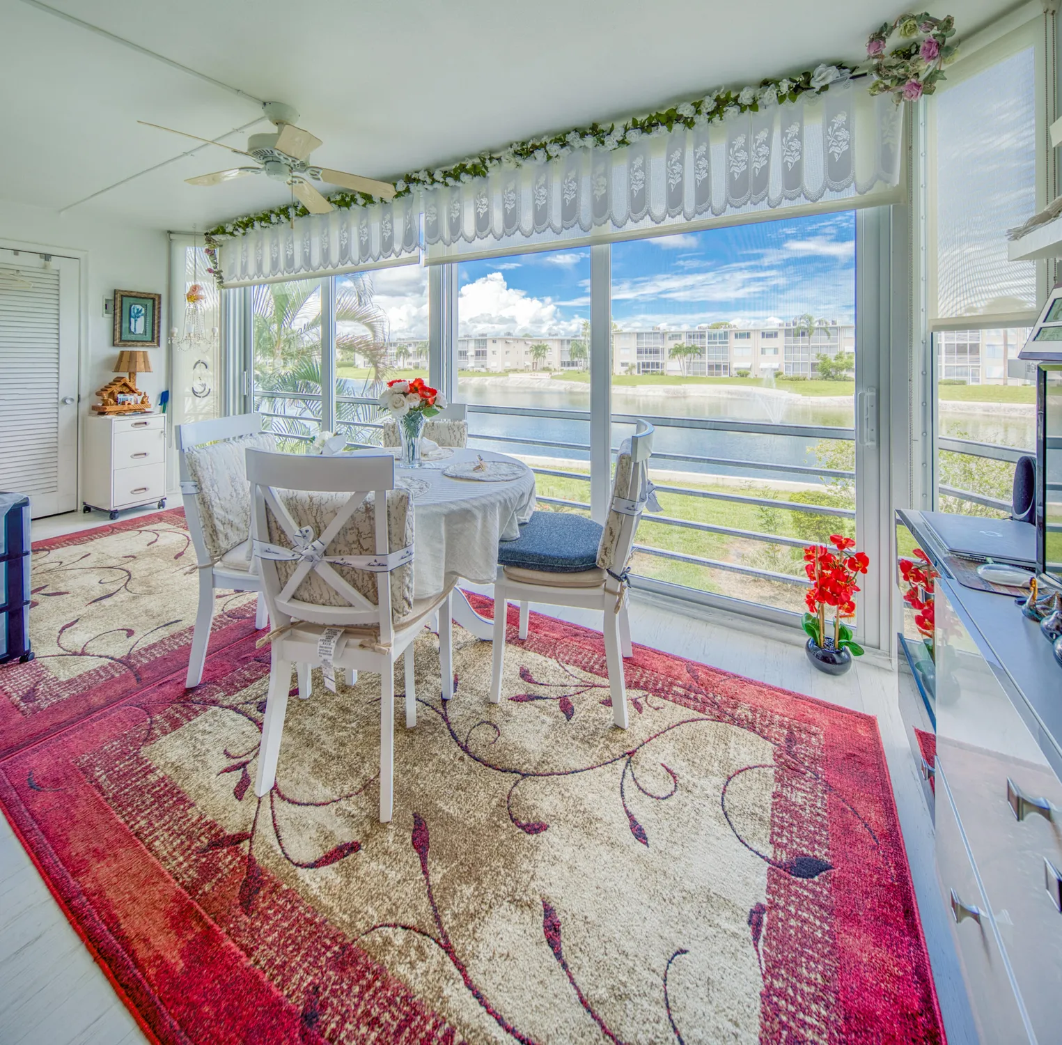 Property Slideshow image 10 of 36 | 2615 garden dr s apt 205, Lake Worth Beach, FL, 33461