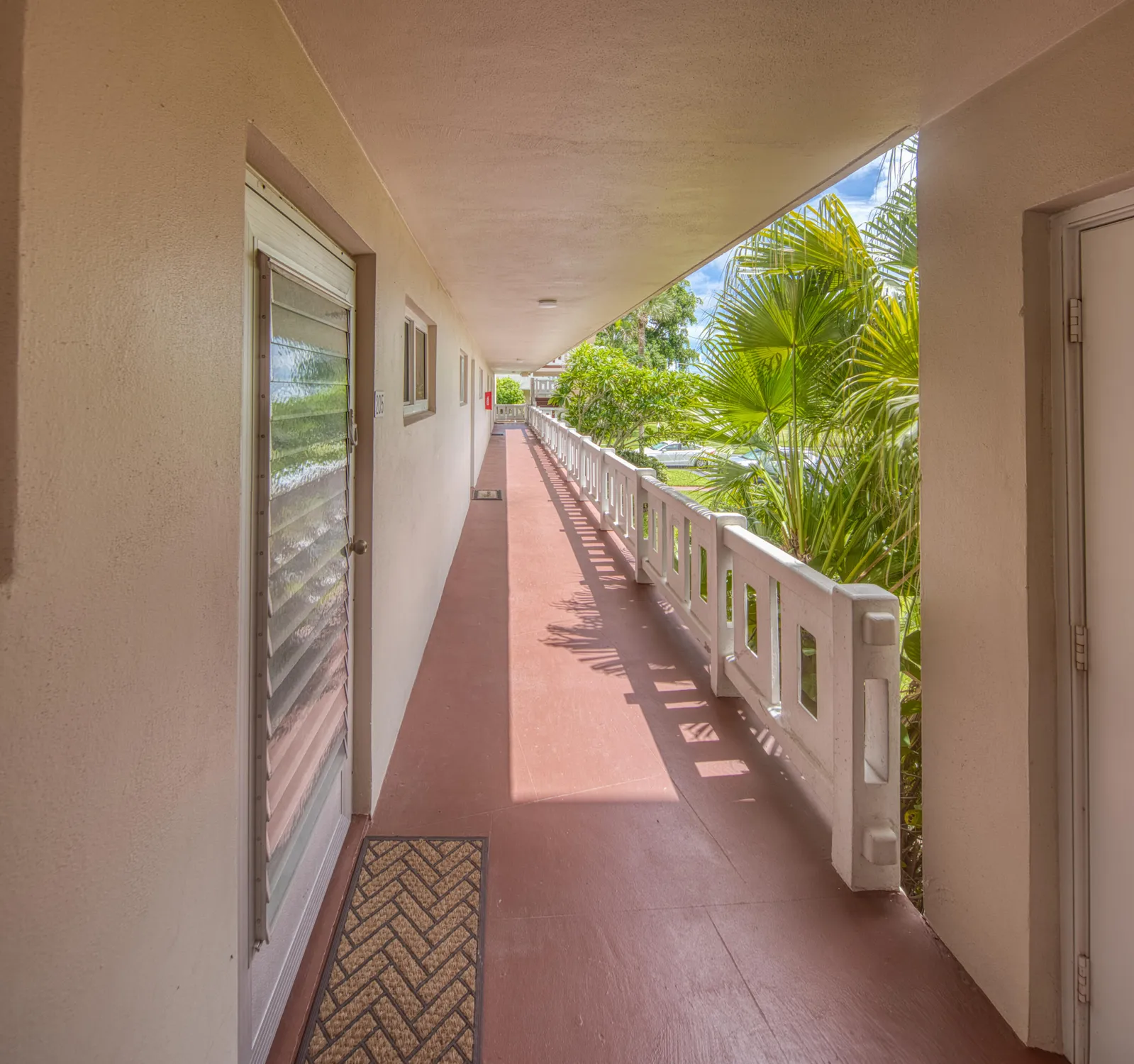 Property Slideshow image 15 of 36 | 2615 garden dr s apt 205, Lake Worth Beach, FL, 33461