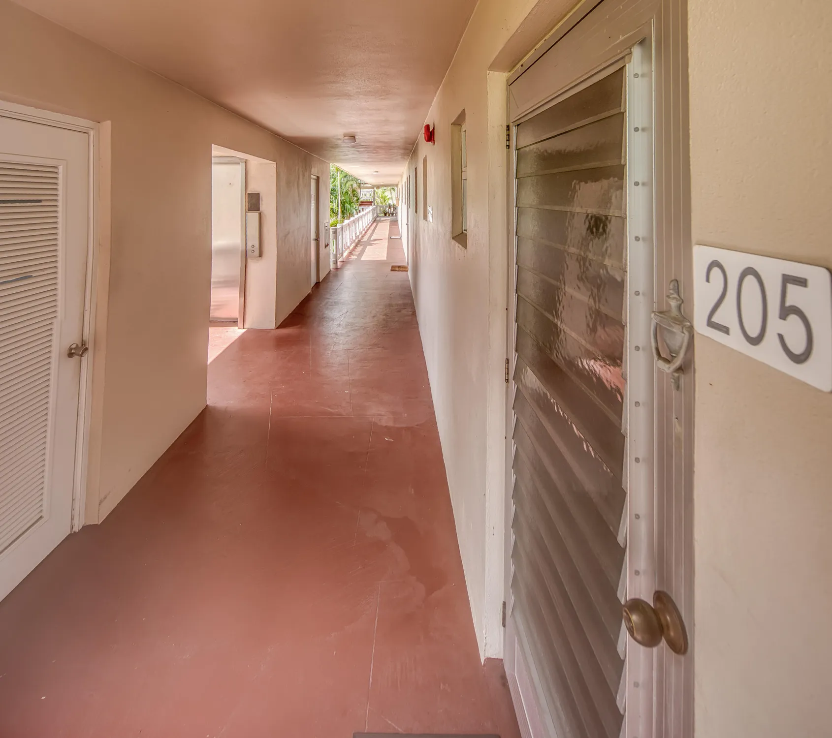 Property Slideshow image 16 of 36 | 2615 garden dr s apt 205, Lake Worth Beach, FL, 33461