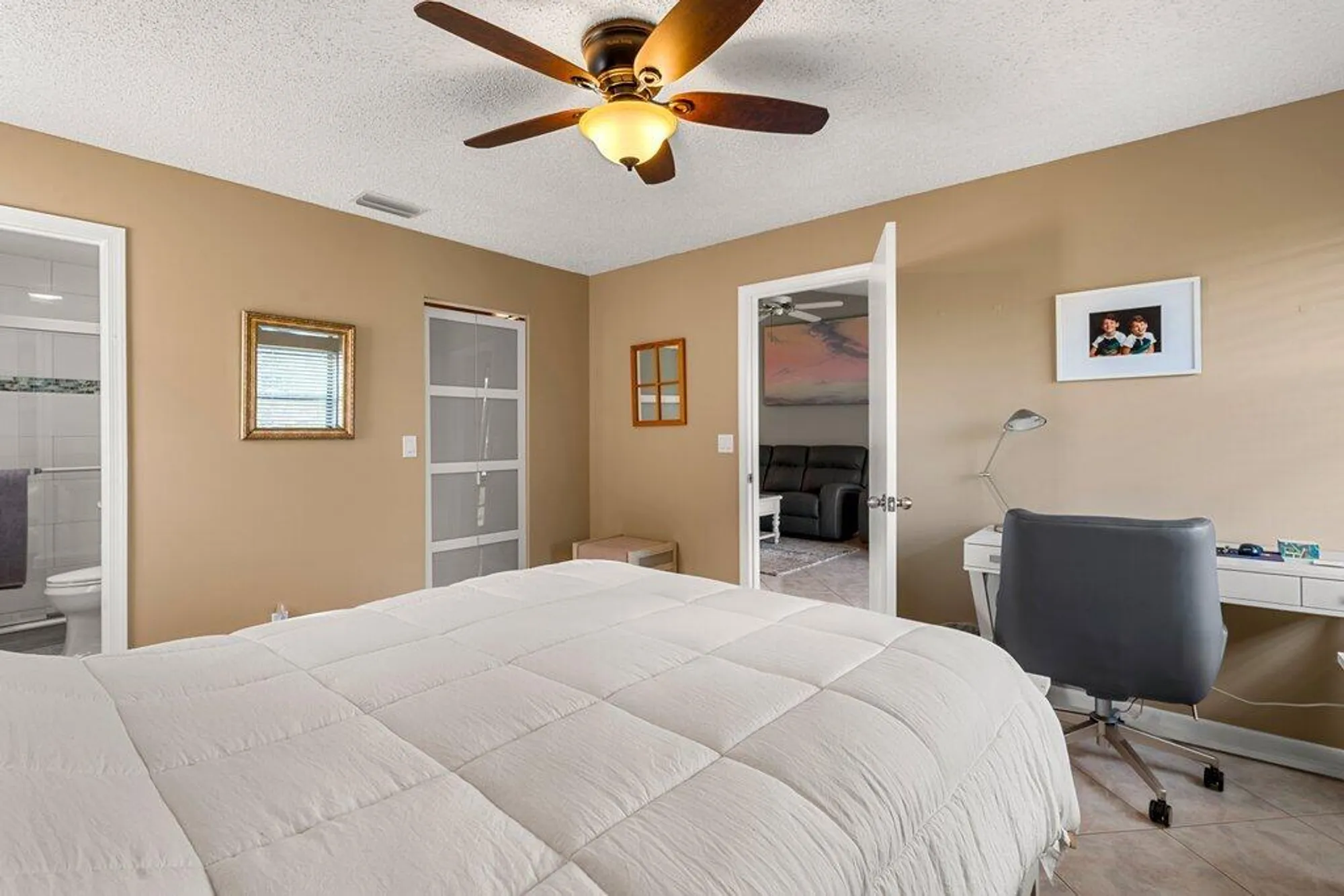 Property Slideshow image 13 of 18 | 4654 lucerne lakes blvd e apt 206, Lake Worth, FL, 33467
