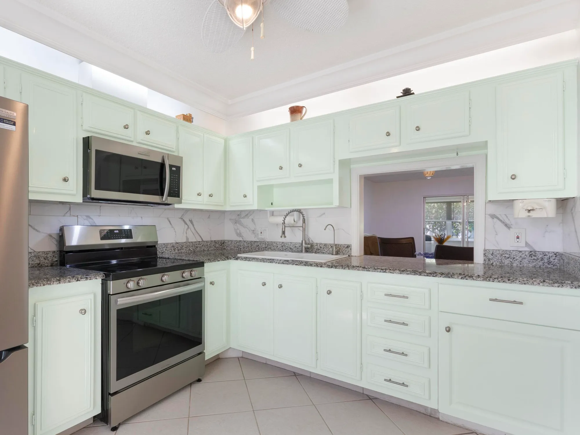 Property Slideshow image 7 of 41 | 857 worcester ln b, Lake Worth, FL, 33467