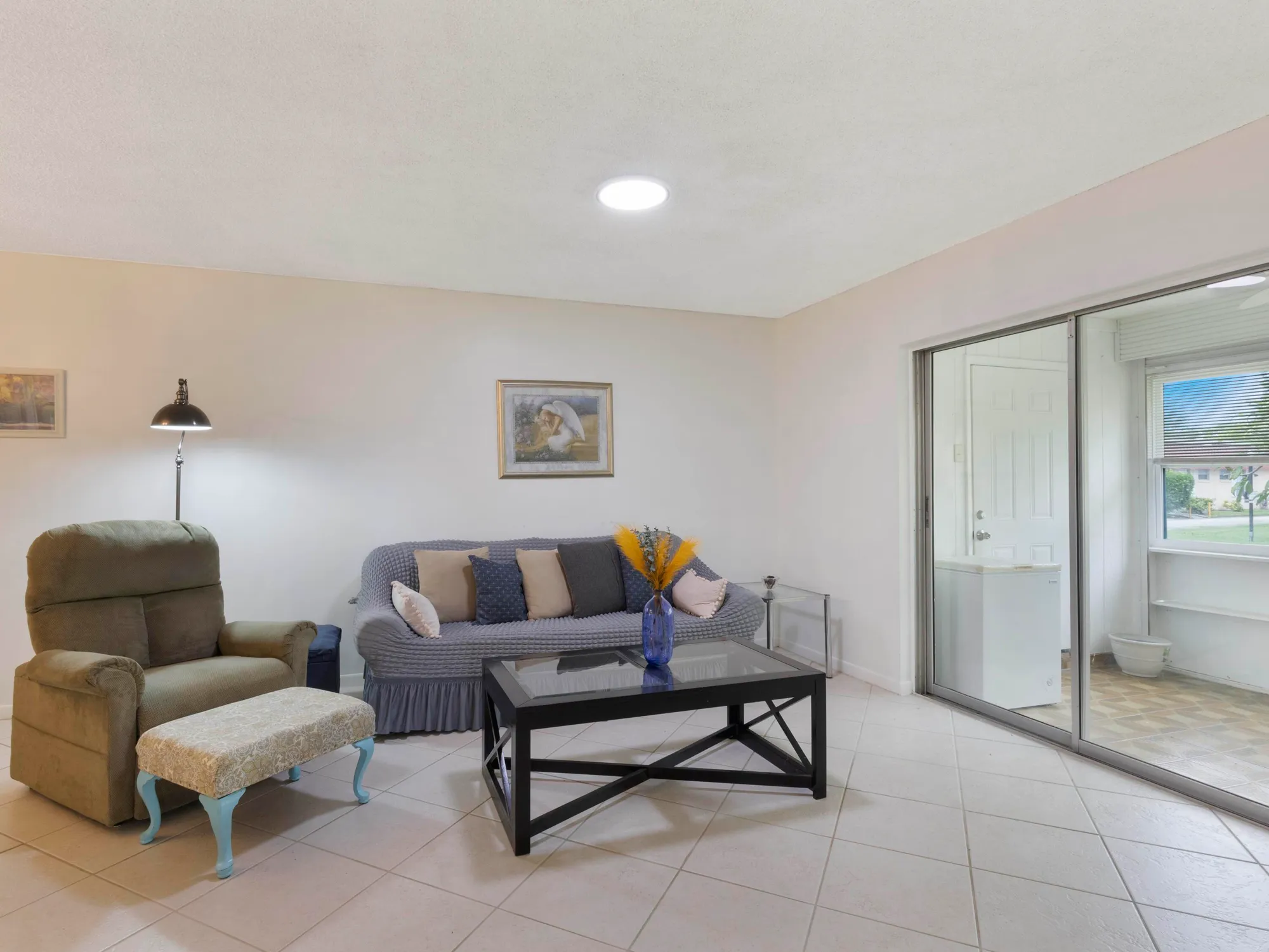 Property Slideshow image 13 of 41 | 857 worcester ln b, Lake Worth, FL, 33467