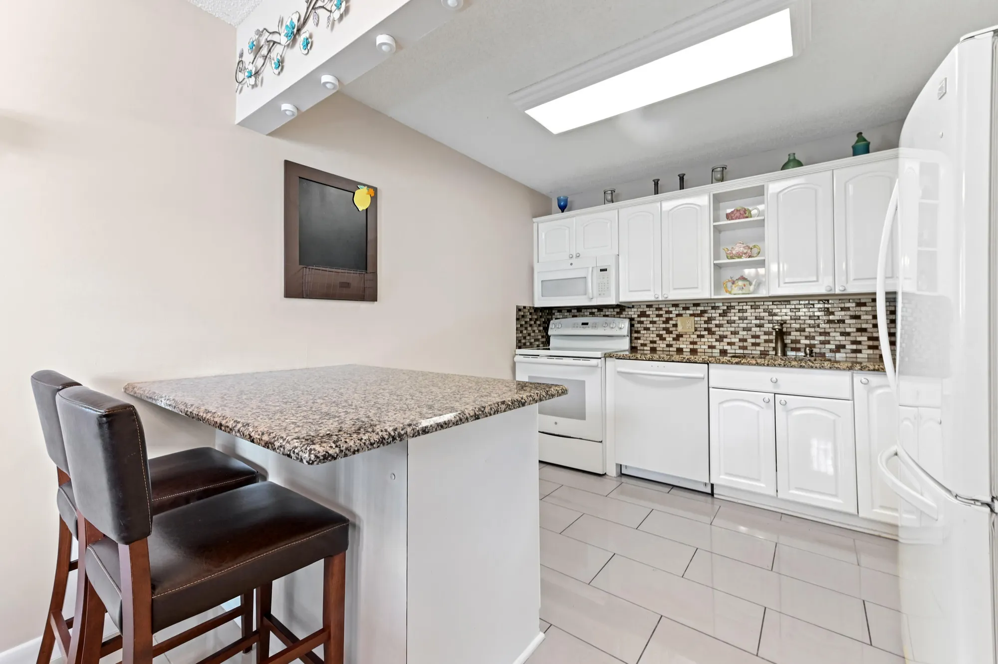 Property Slideshow image 5 of 26 | 113 wellington d, West Palm Beach, FL, 33417
