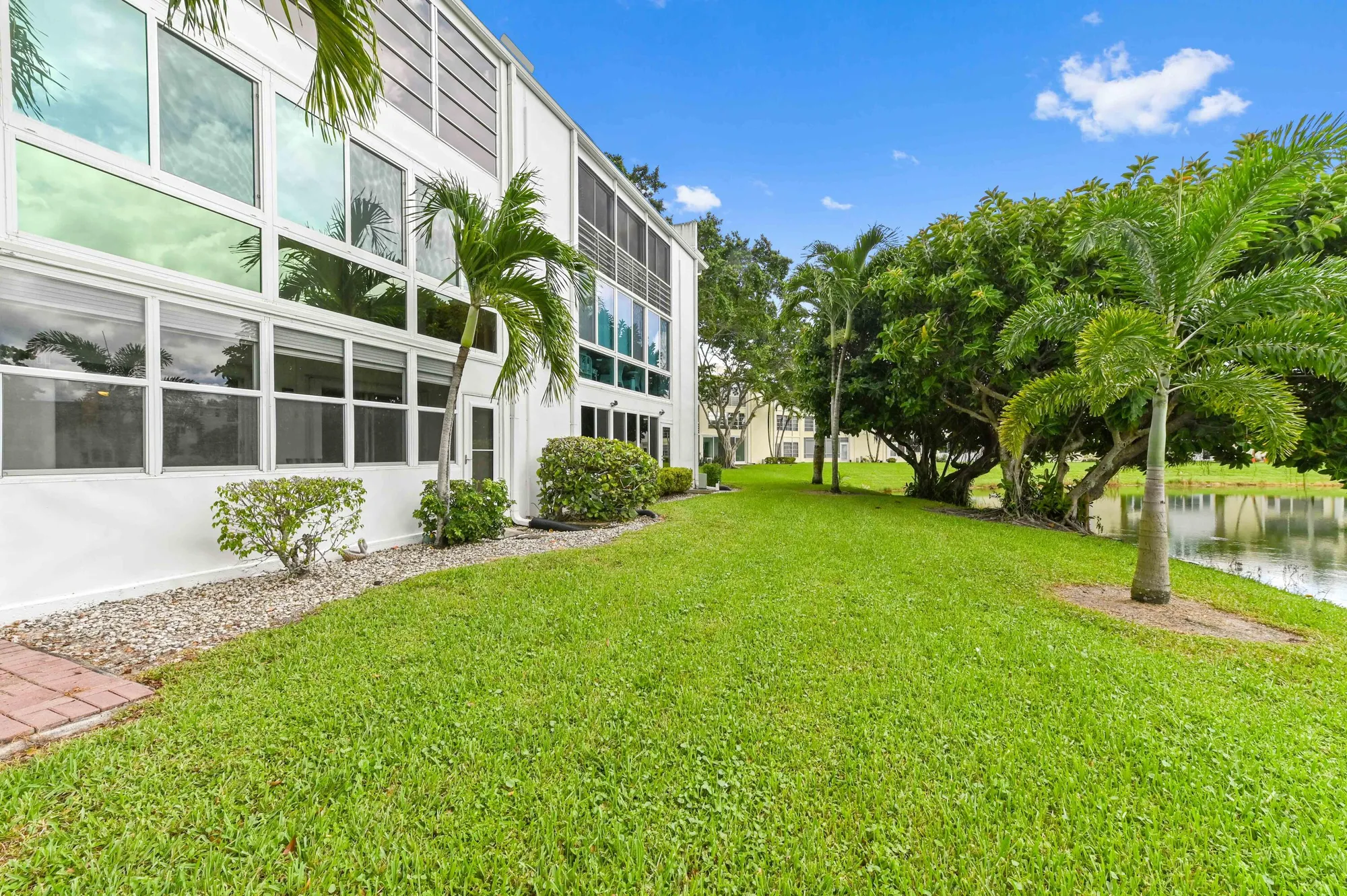 Property Slideshow image 22 of 26 | 113 wellington d, West Palm Beach, FL, 33417