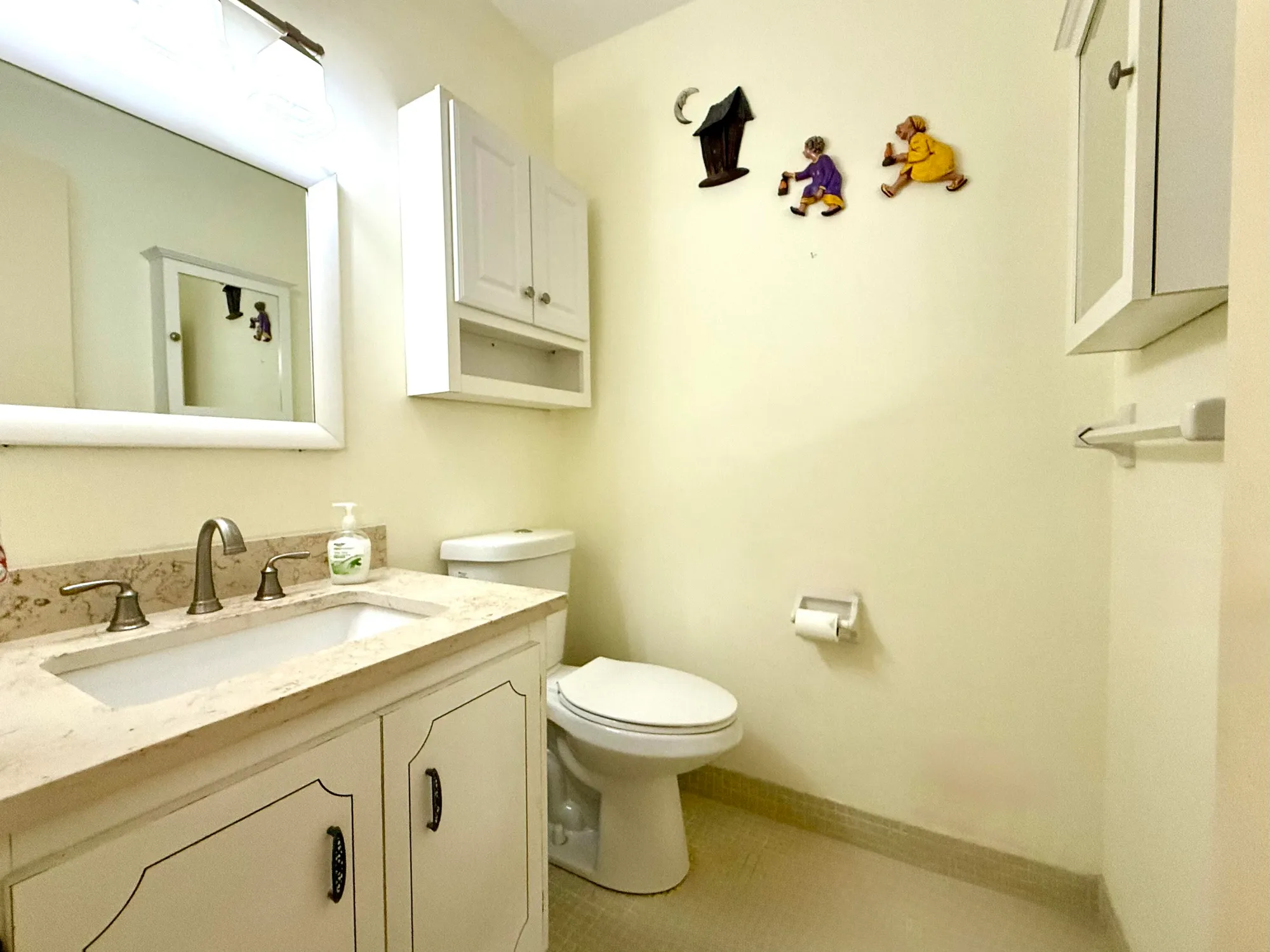 Property Slideshow image 15 of 35 | 215 south blvd c, Boynton Beach, FL, 33435