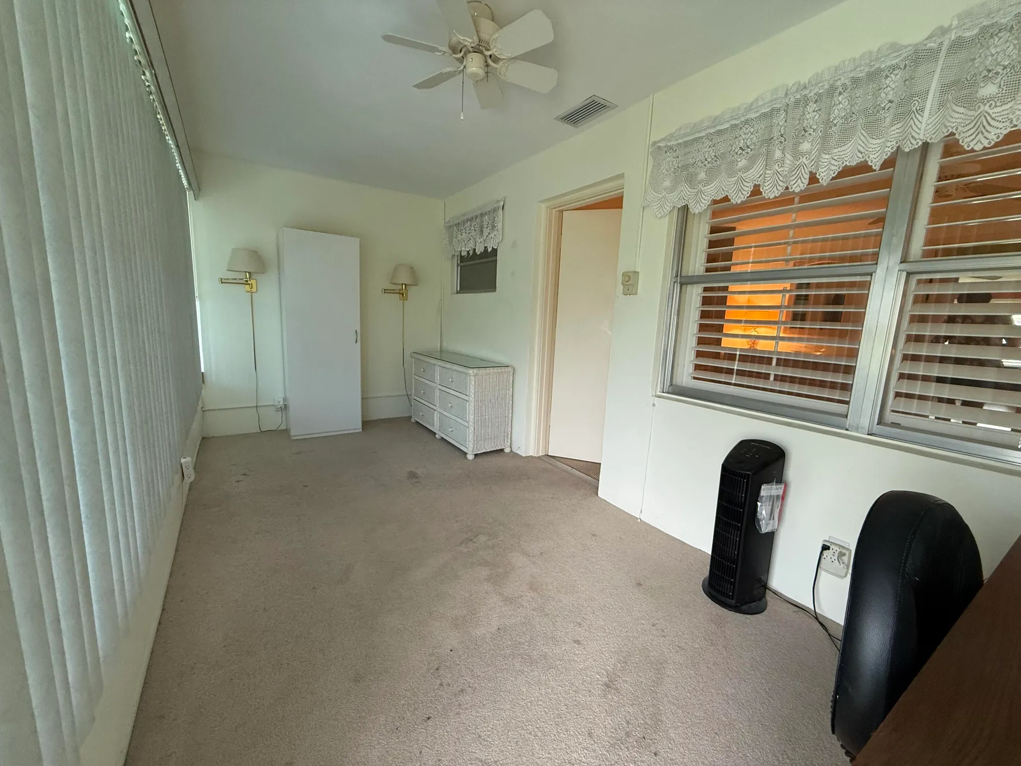Property Slideshow image 25 of 35 | 215 south blvd c, Boynton Beach, FL, 33435