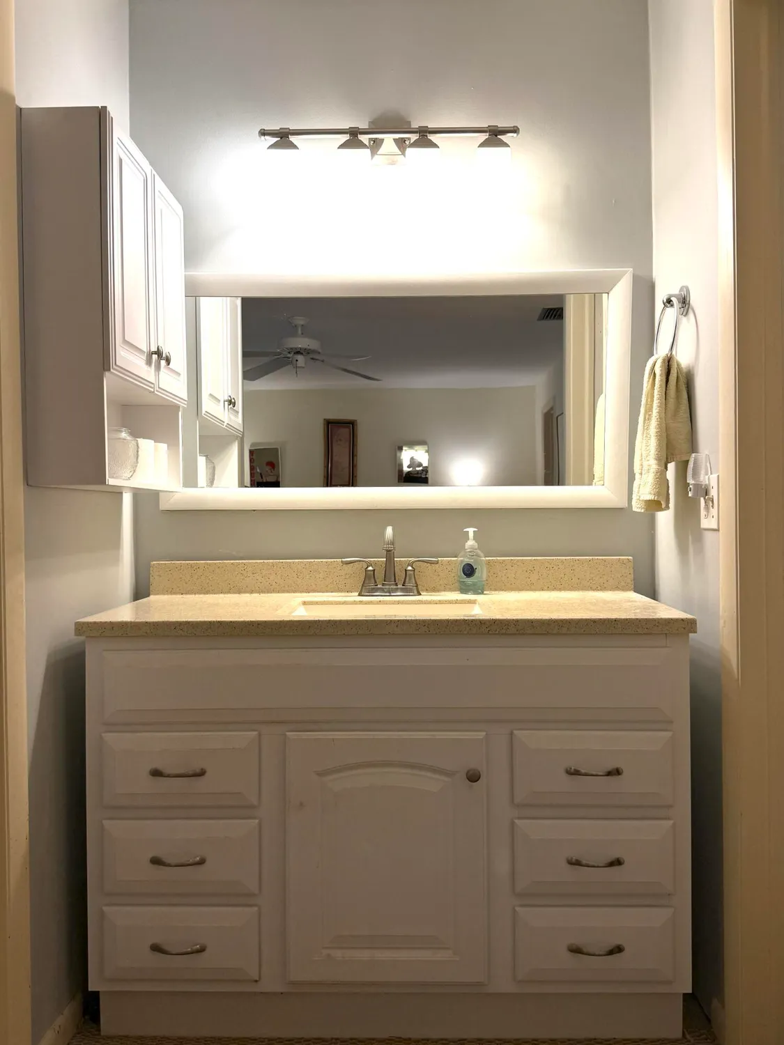 Property Slideshow image 20 of 35 | 215 south blvd c, Boynton Beach, FL, 33435