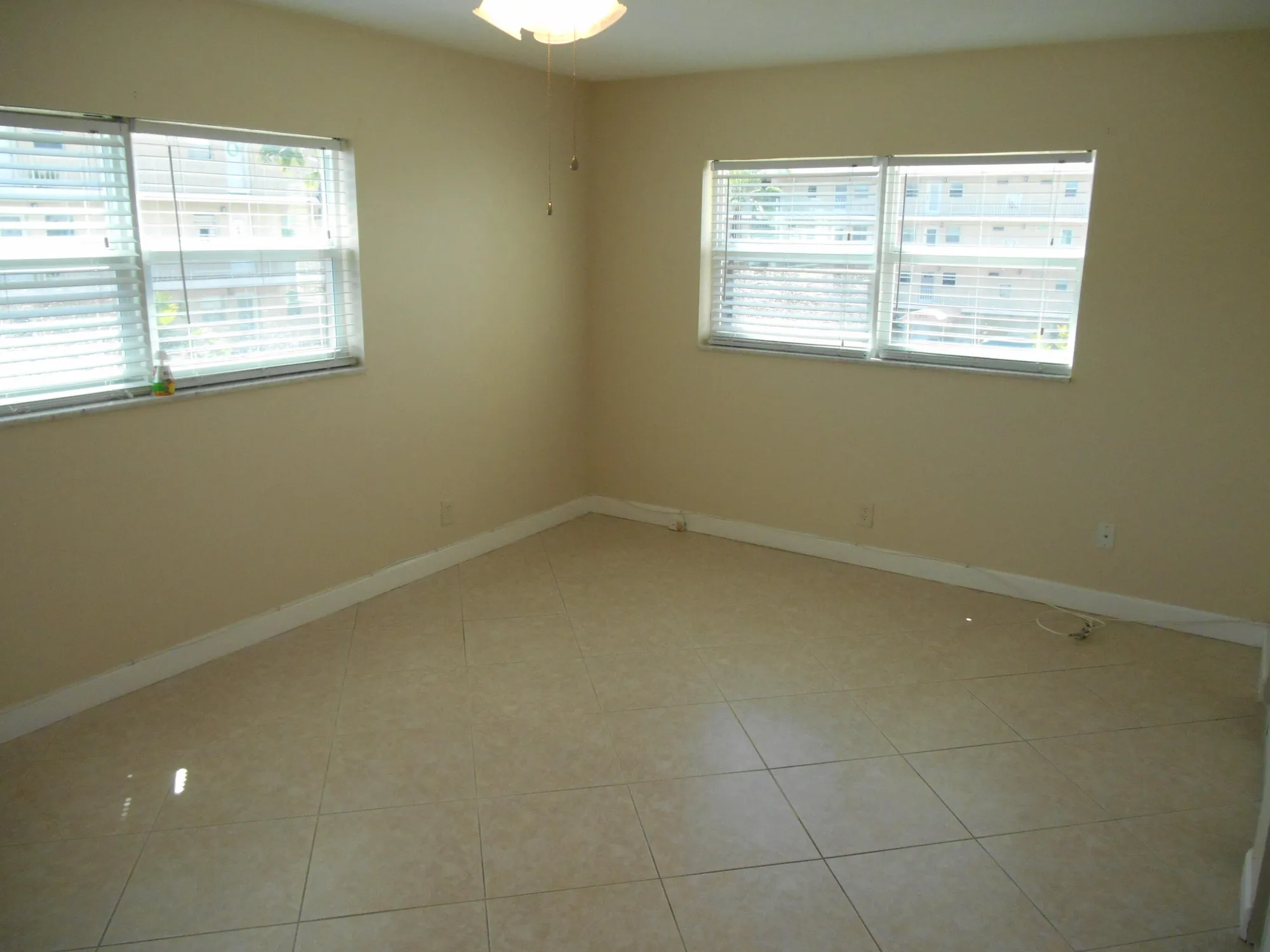 Property Slideshow image 17 of 38 | 2615 ne 1st ct apt 301, Boynton Beach, FL, 33435