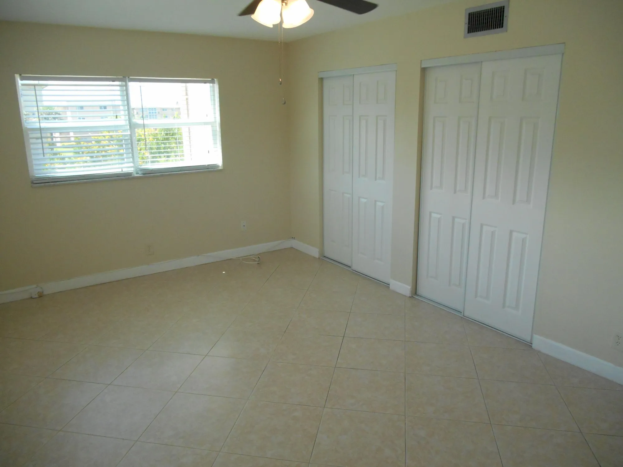 Property Slideshow image 18 of 38 | 2615 ne 1st ct apt 301, Boynton Beach, FL, 33435