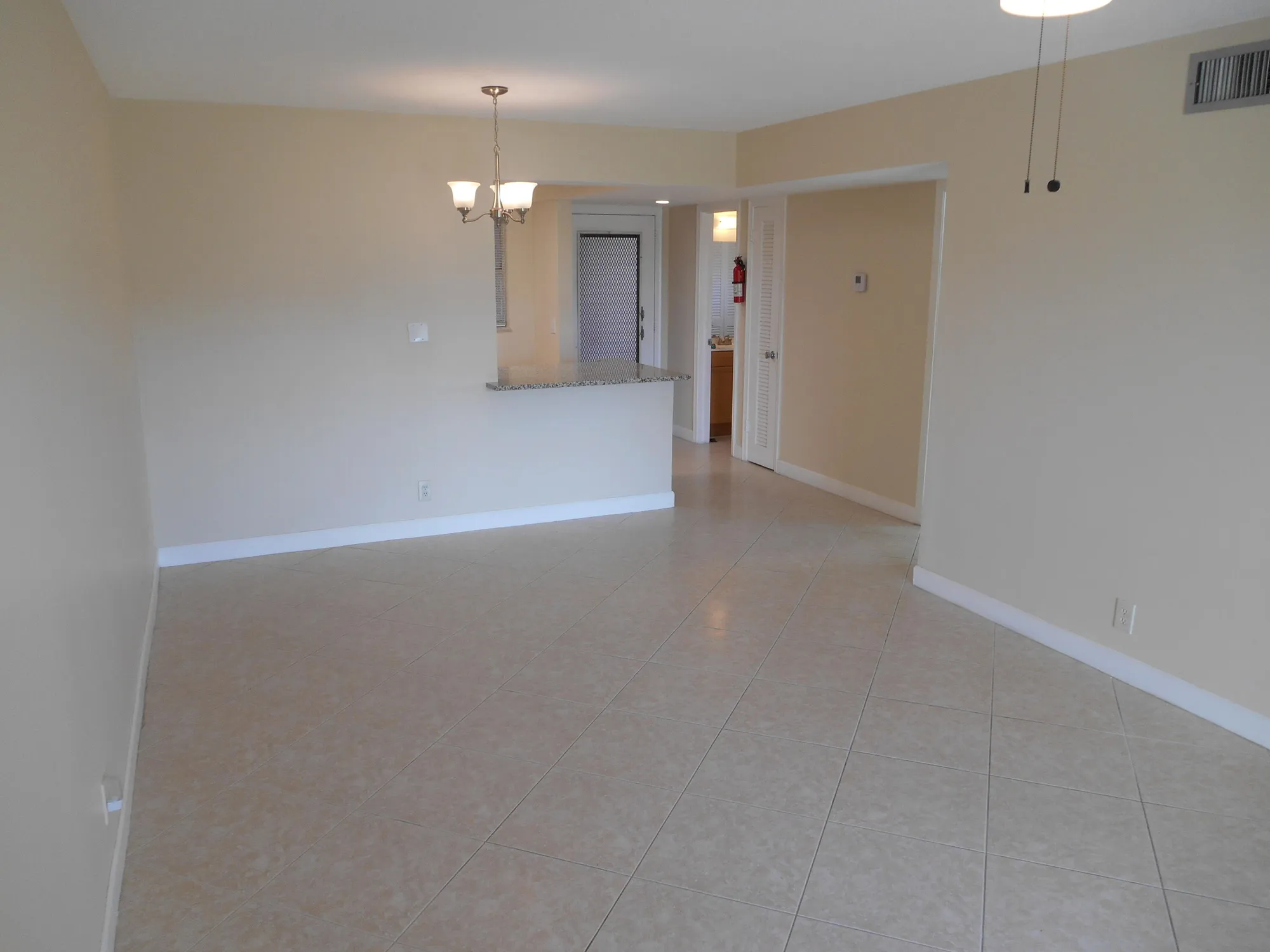 Property Slideshow image 11 of 38 | 2615 ne 1st ct apt 301, Boynton Beach, FL, 33435