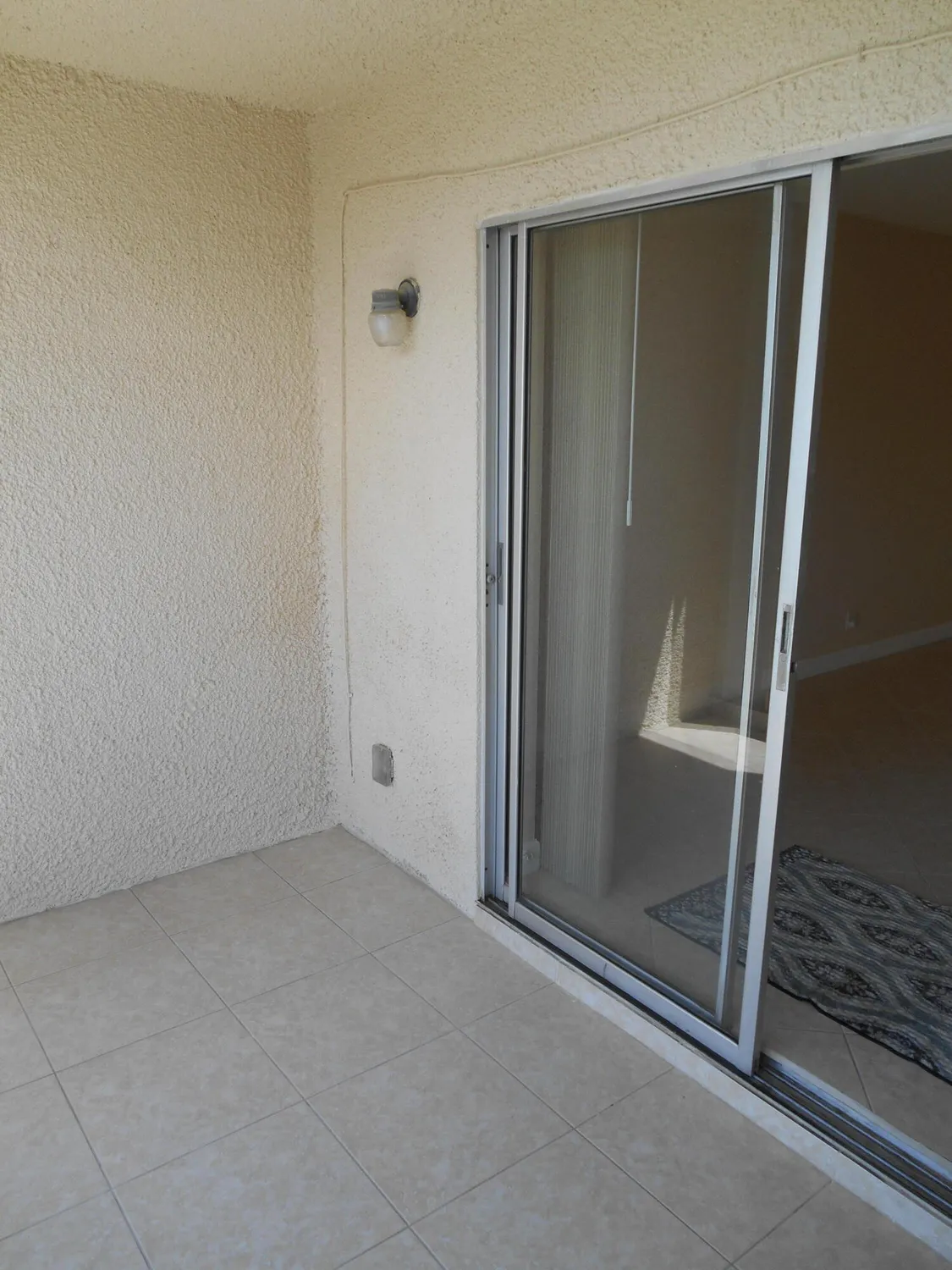 Property Slideshow image 13 of 38 | 2615 ne 1st ct apt 301, Boynton Beach, FL, 33435