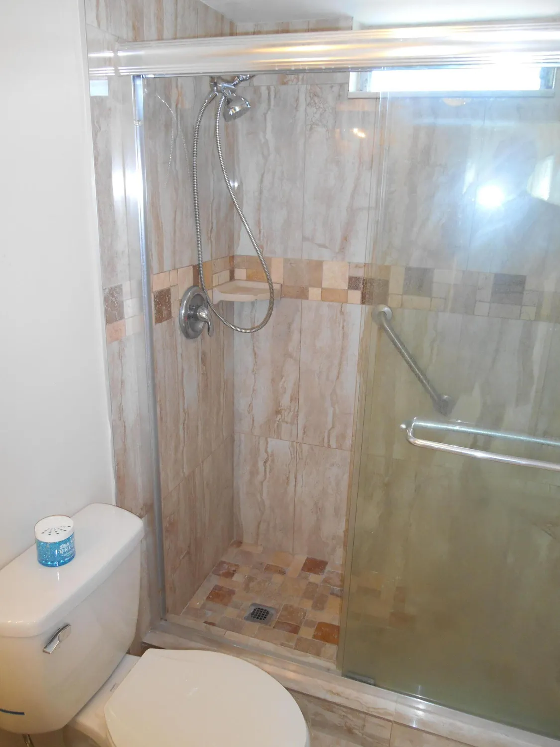 Property Slideshow image 24 of 38 | 2615 ne 1st ct apt 301, Boynton Beach, FL, 33435