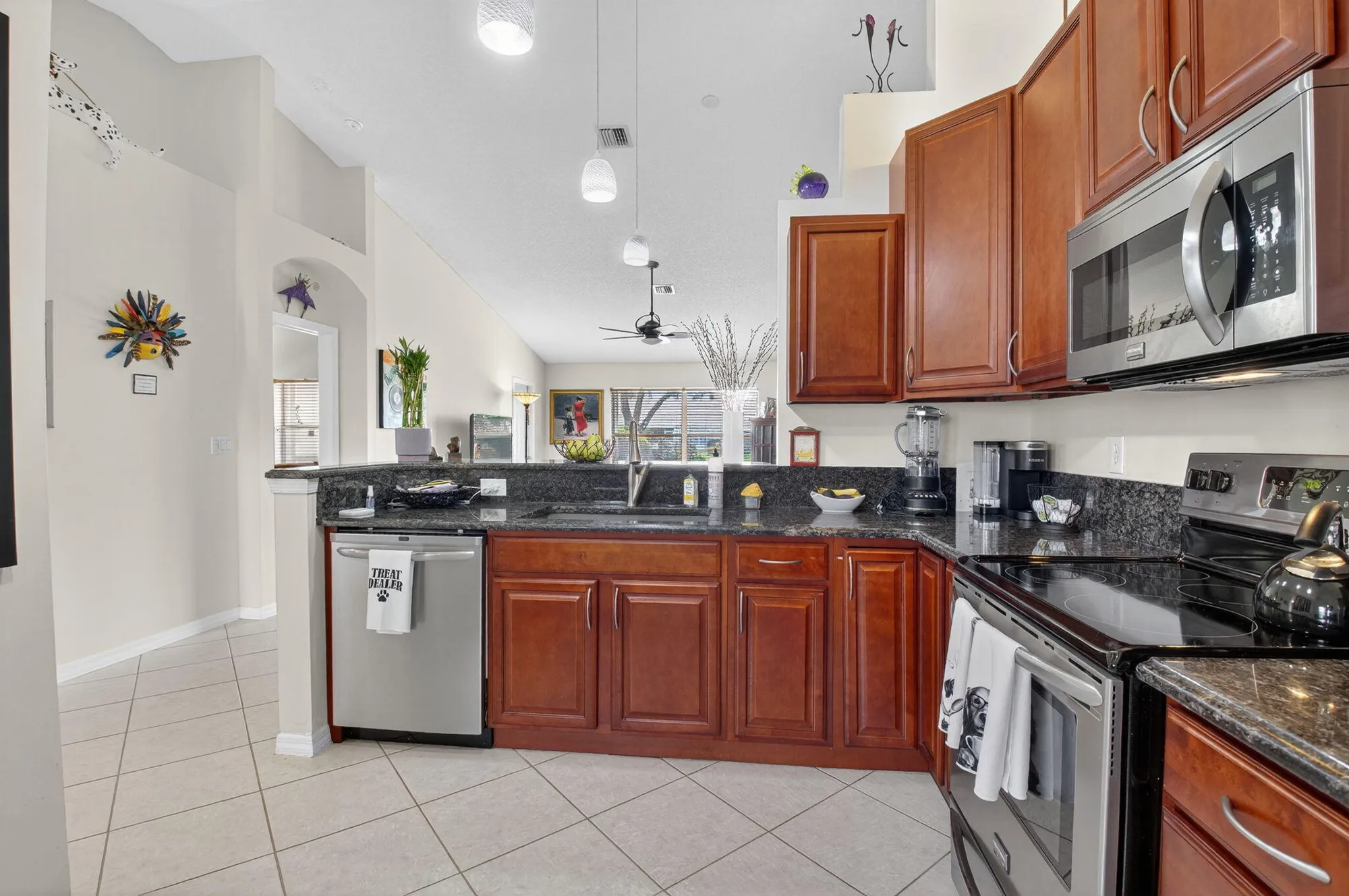 Property Slideshow image 8 of 59 | 6108 floral lakes dr, Delray Beach, FL, 33484