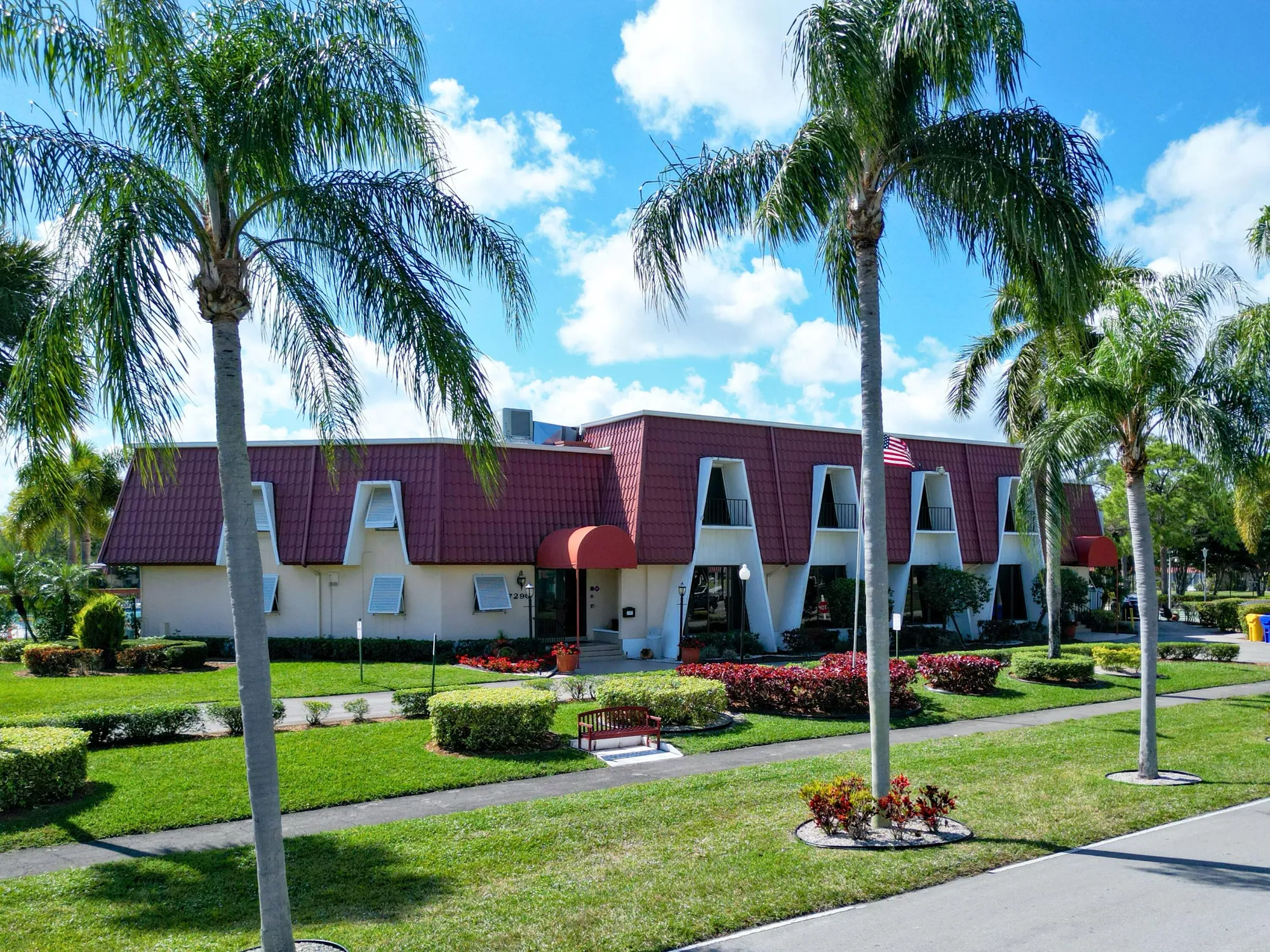 Property Slideshow image 34 of 41 | 857 worcester ln b, Lake Worth, FL, 33467