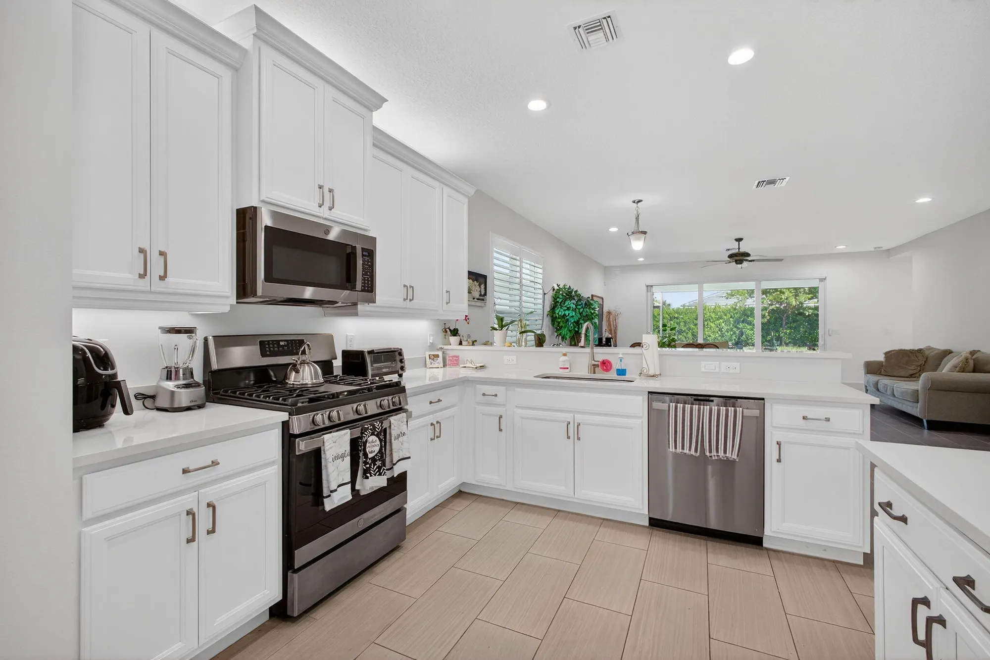 Property Slideshow image 17 of 105 | 13307 sw river rock rd, Port Saint Lucie, FL, 34987