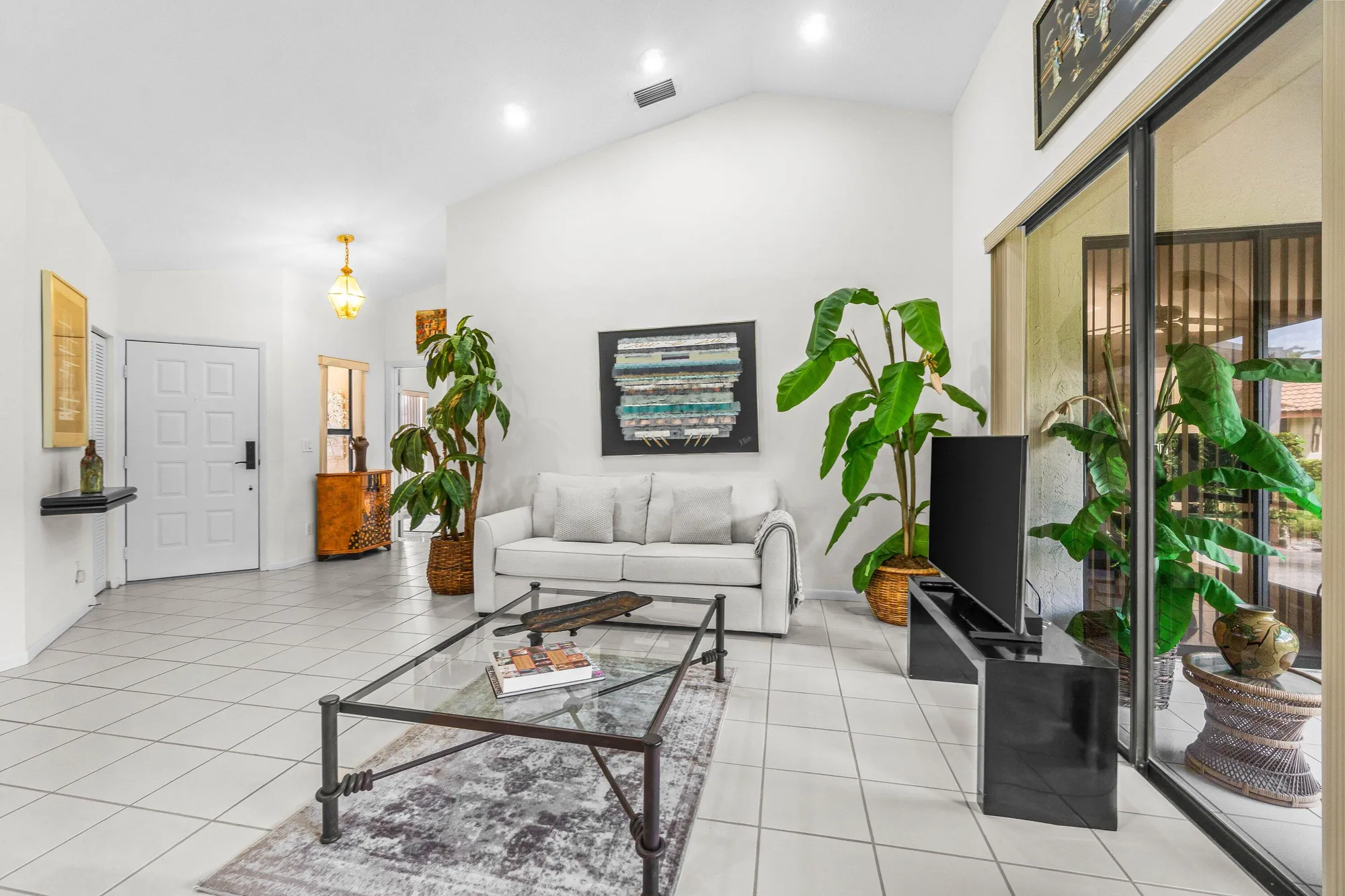 Property Slideshow image 8 of 34 | 7401 hearth stone ave, Boynton Beach, FL, 33472
