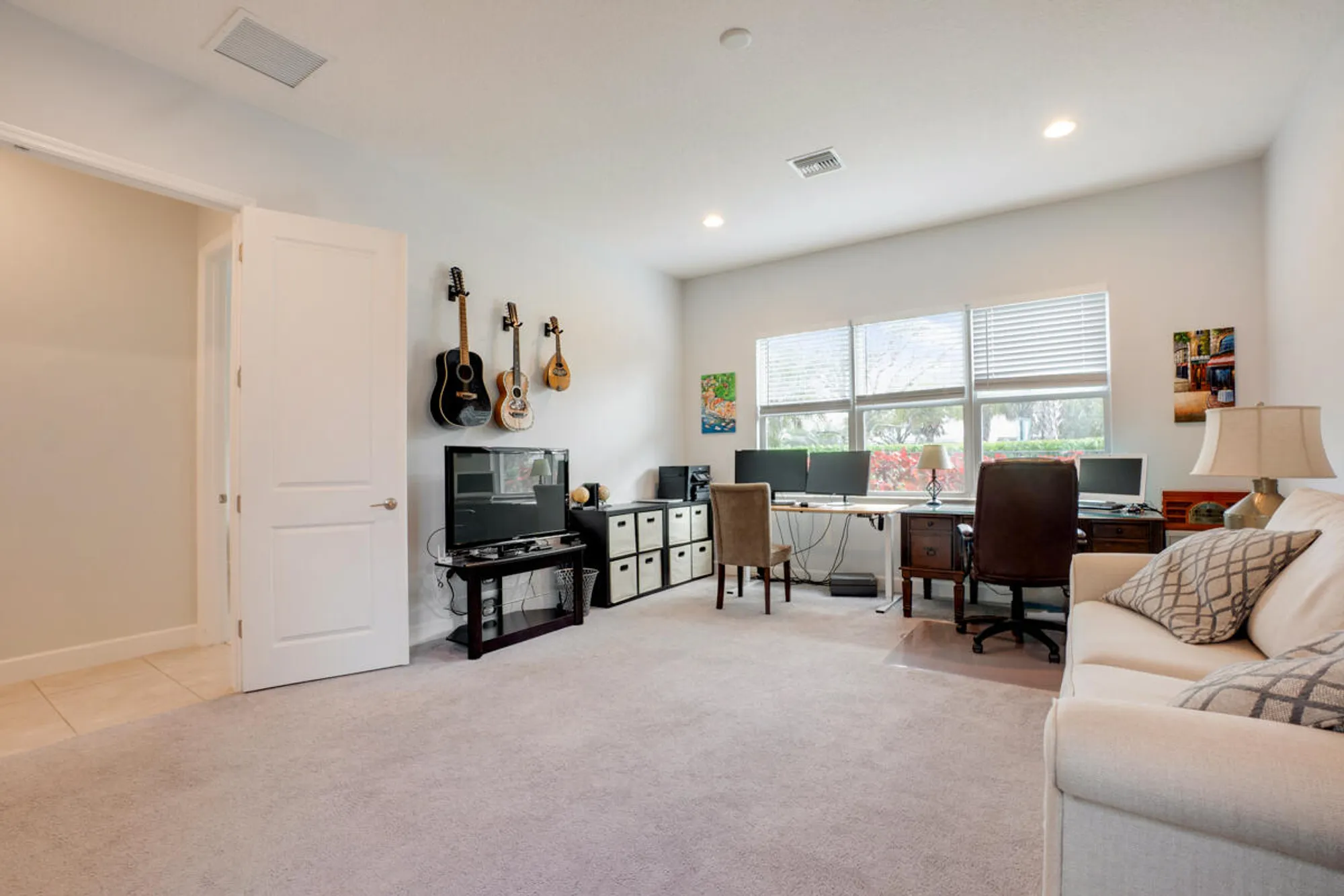 Property Slideshow image 39 of 103 | 11983 sw marigold lakes dr, Port Saint Lucie, FL, 34987