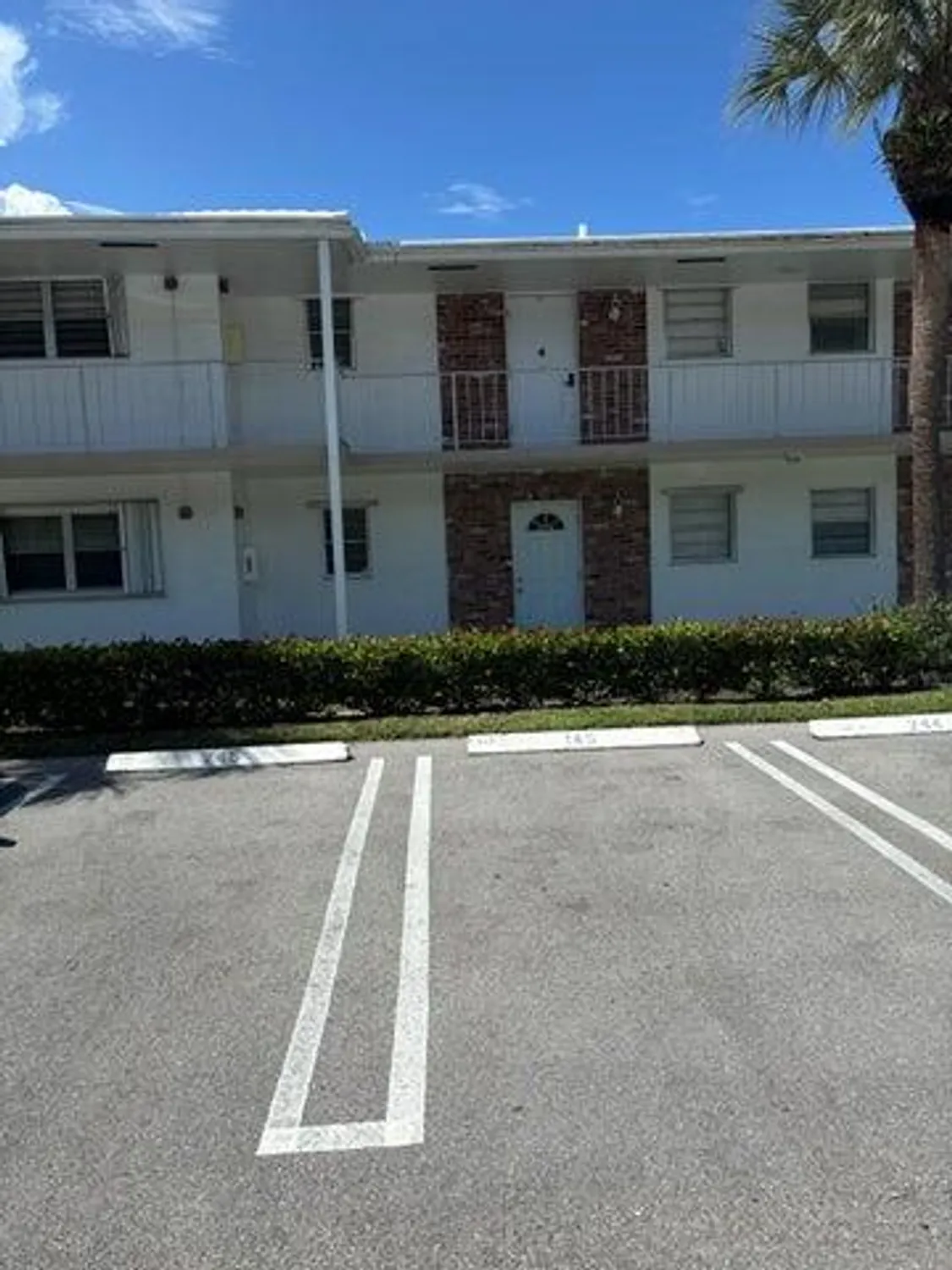 Property Slideshow image 1 of 7 | 2475 w golf blvd 145, Pompano Beach, FL, 33064