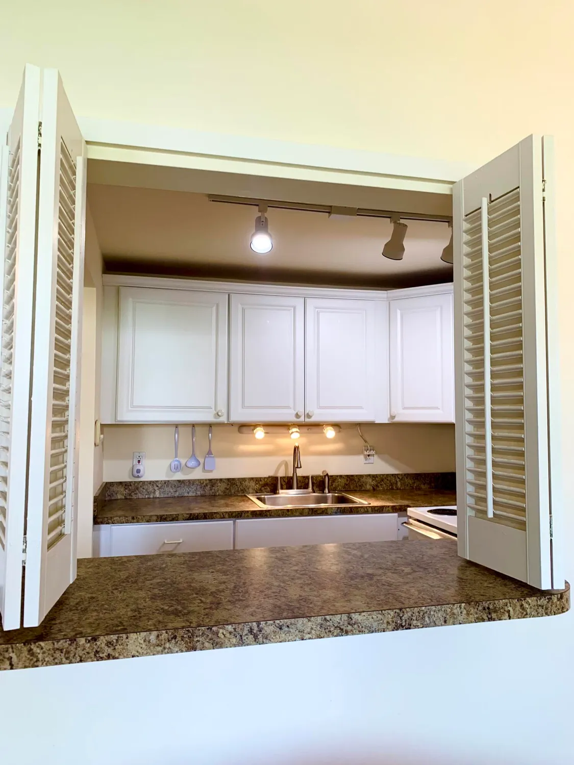 Property Slideshow image 20 of 40 | 150 easthampton g, West Palm Beach, FL, 33417