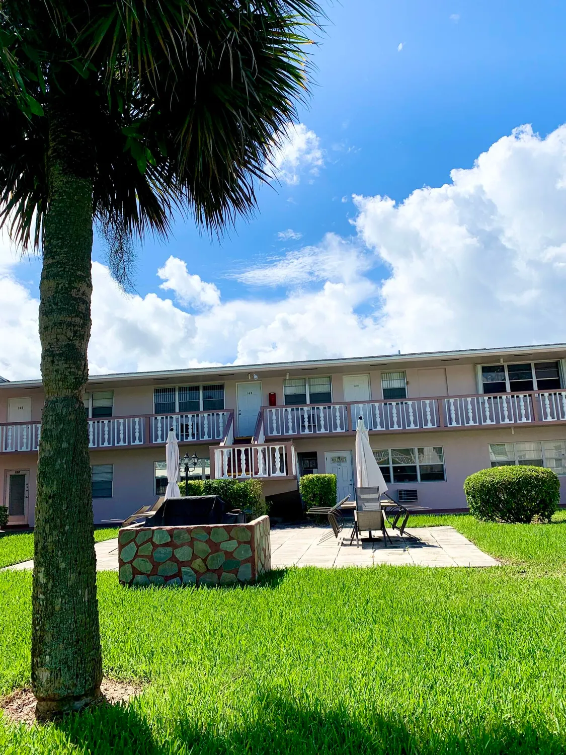 Property Slideshow image 5 of 40 | 150 easthampton g, West Palm Beach, FL, 33417