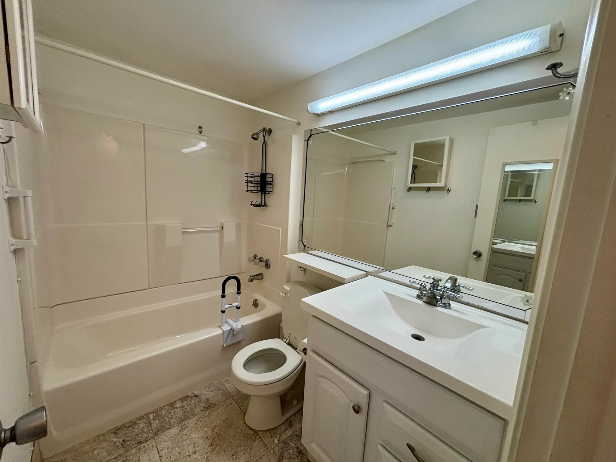 Property Slideshow image 23 of 40 | 150 easthampton g, West Palm Beach, FL, 33417