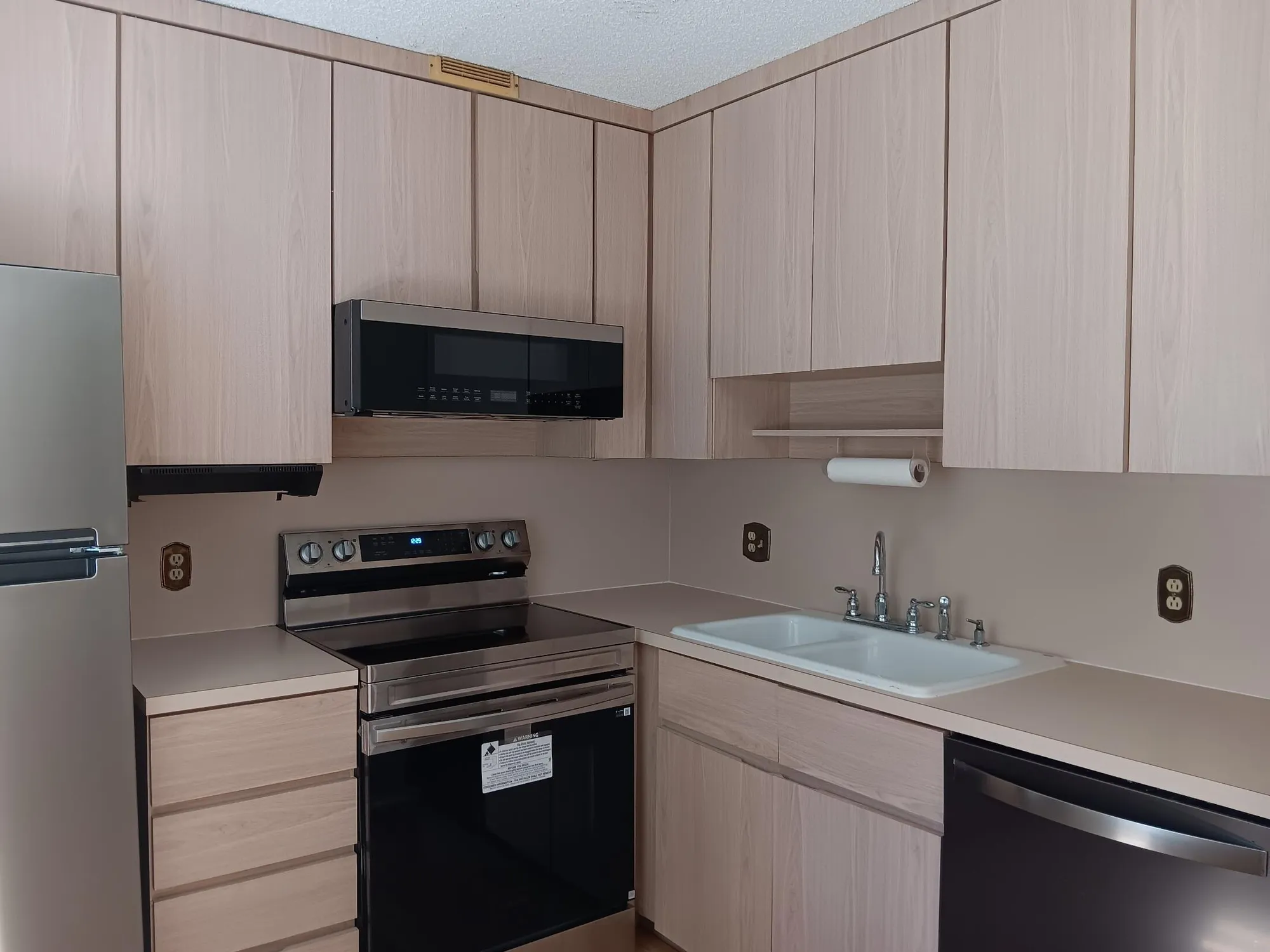 Property Slideshow image 3 of 20 | 18 vista gardens trl 102, Vero Beach, FL, 32962