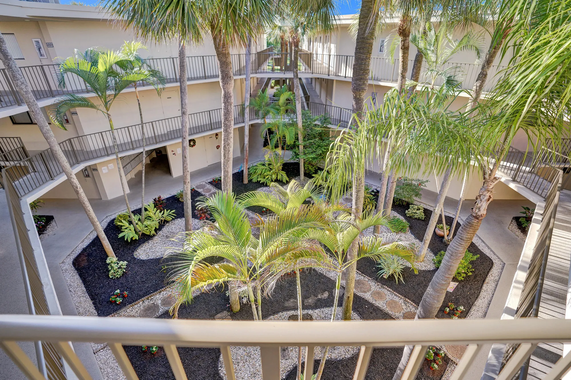 Property Slideshow image 39 of 50 | 5340 las verdes cir 324, Delray Beach, FL, 33484