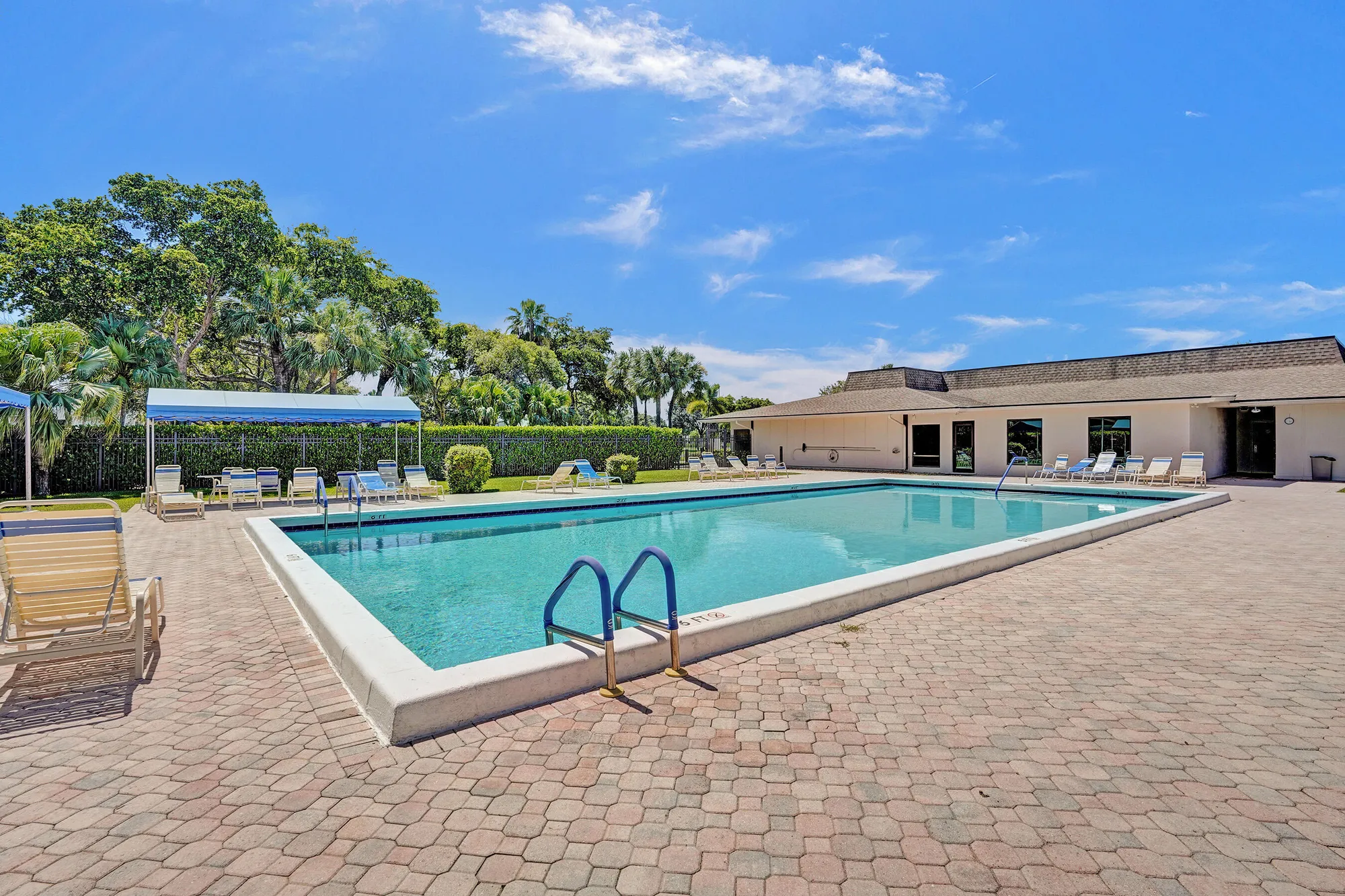 Property Slideshow image 41 of 50 | 5340 las verdes cir 324, Delray Beach, FL, 33484