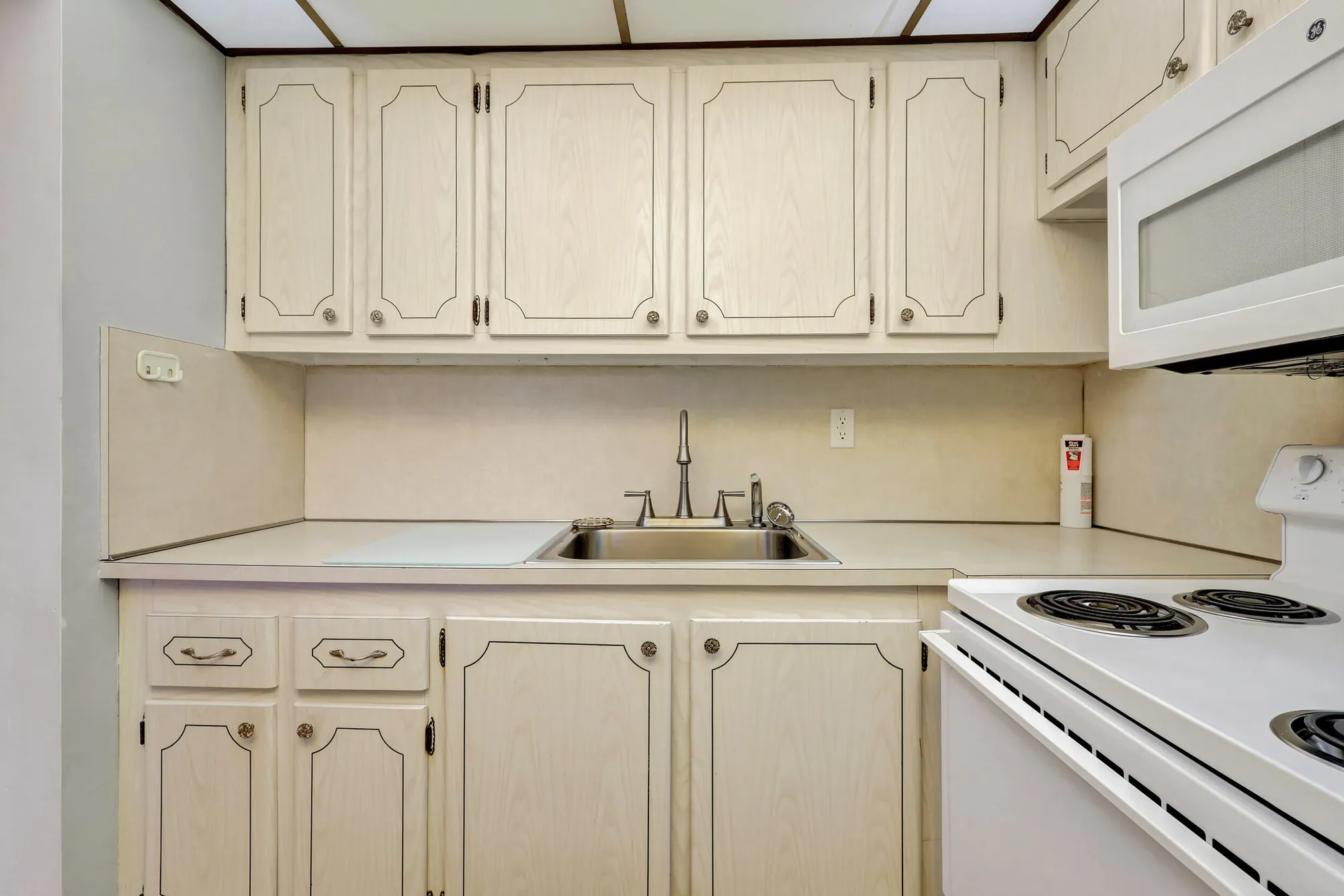 Property Slideshow image 17 of 88 | 158 norwich g, West Palm Beach, FL, 33417