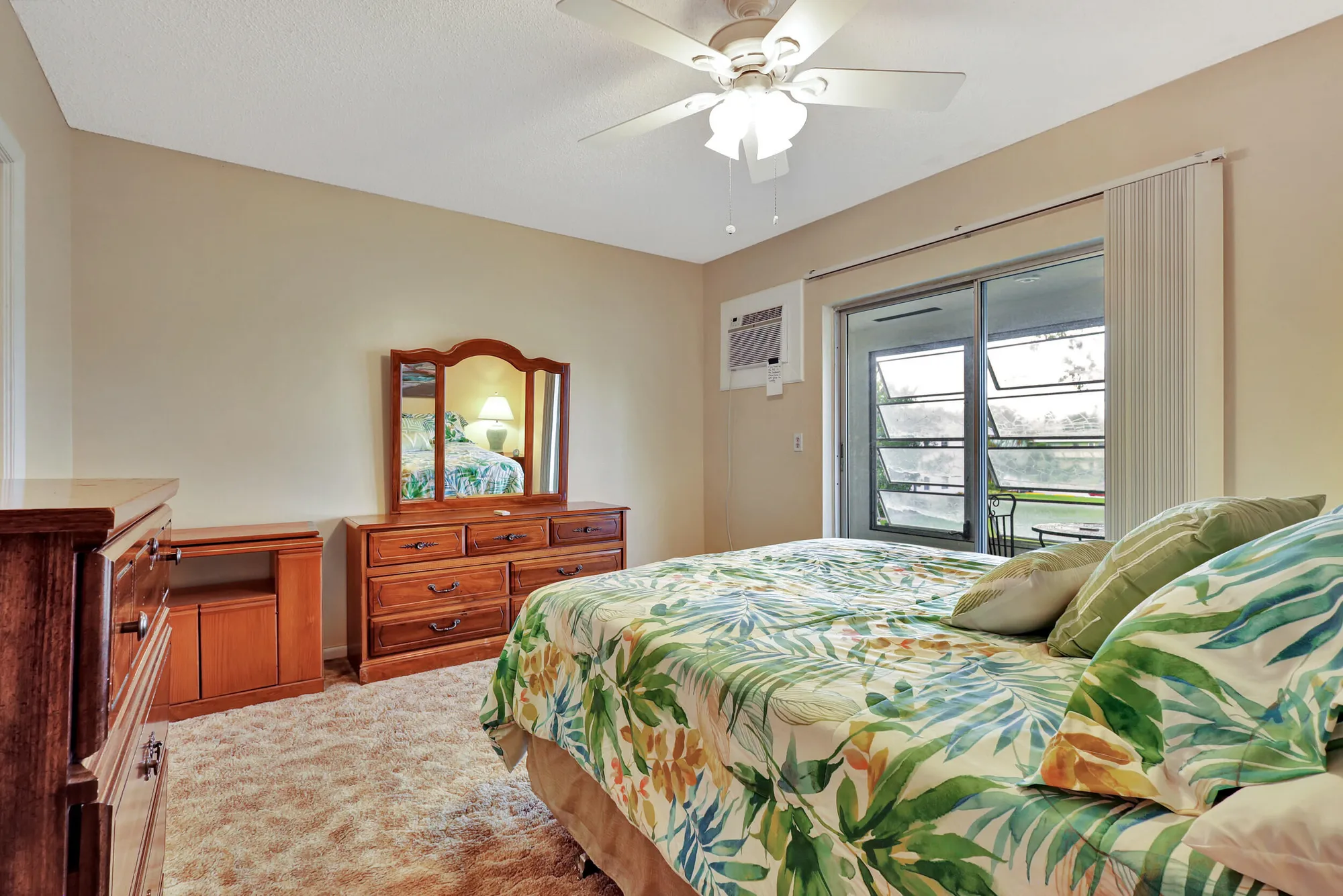 Property Slideshow image 22 of 88 | 158 norwich g, West Palm Beach, FL, 33417