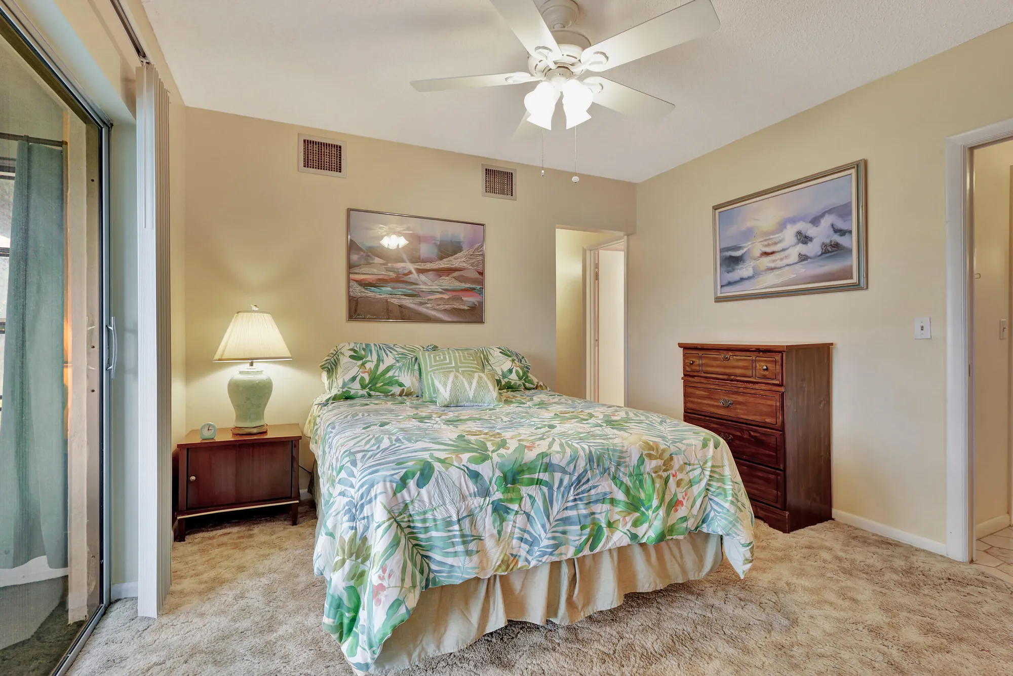 Property Slideshow image 74 of 88 | 158 norwich g, West Palm Beach, FL, 33417