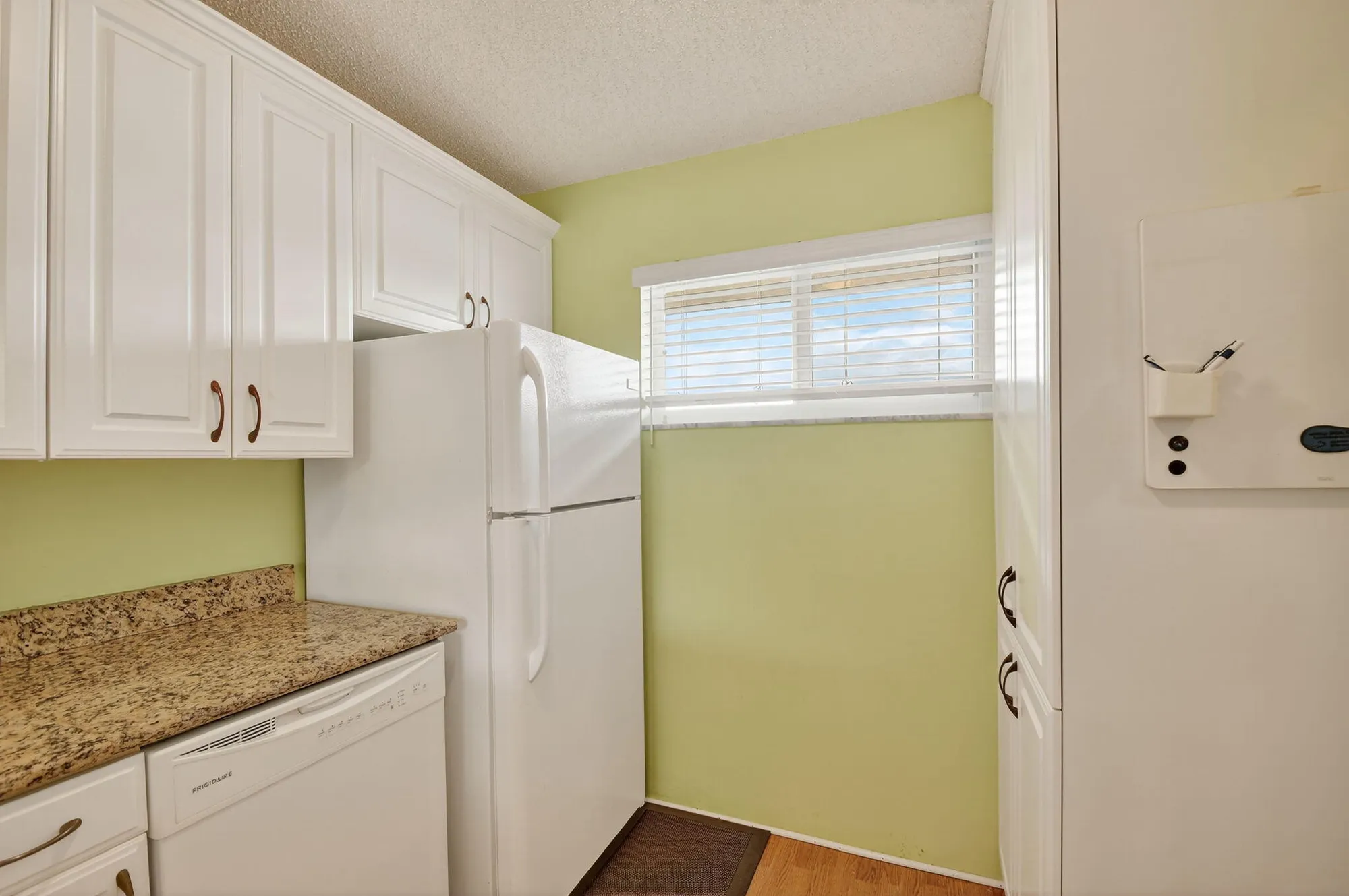 Property Slideshow image 7 of 60 | 2856 garden dr 310, Lake Worth, FL, 33461