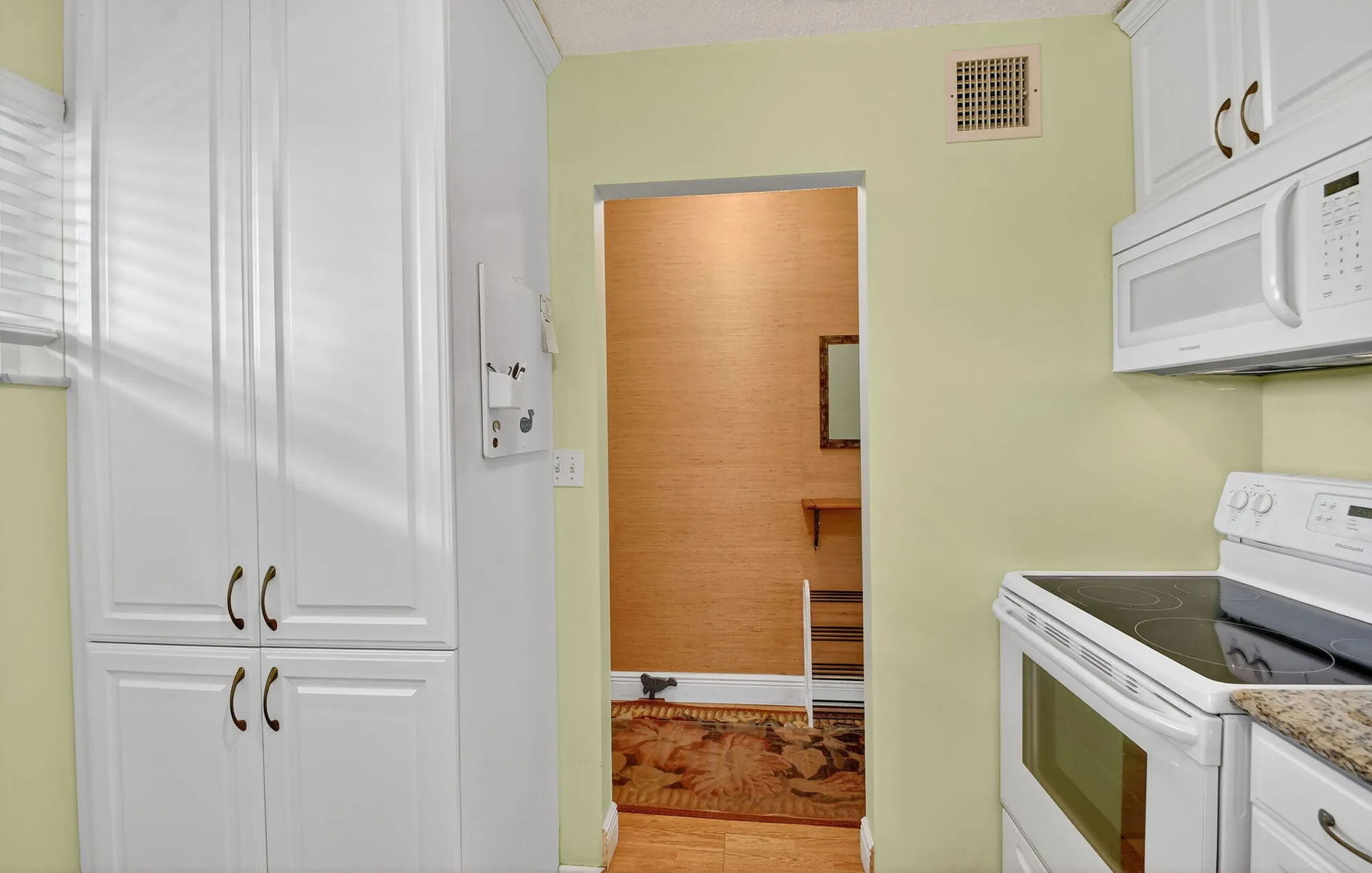 Property Slideshow image 9 of 60 | 2856 garden dr 310, Lake Worth, FL, 33461