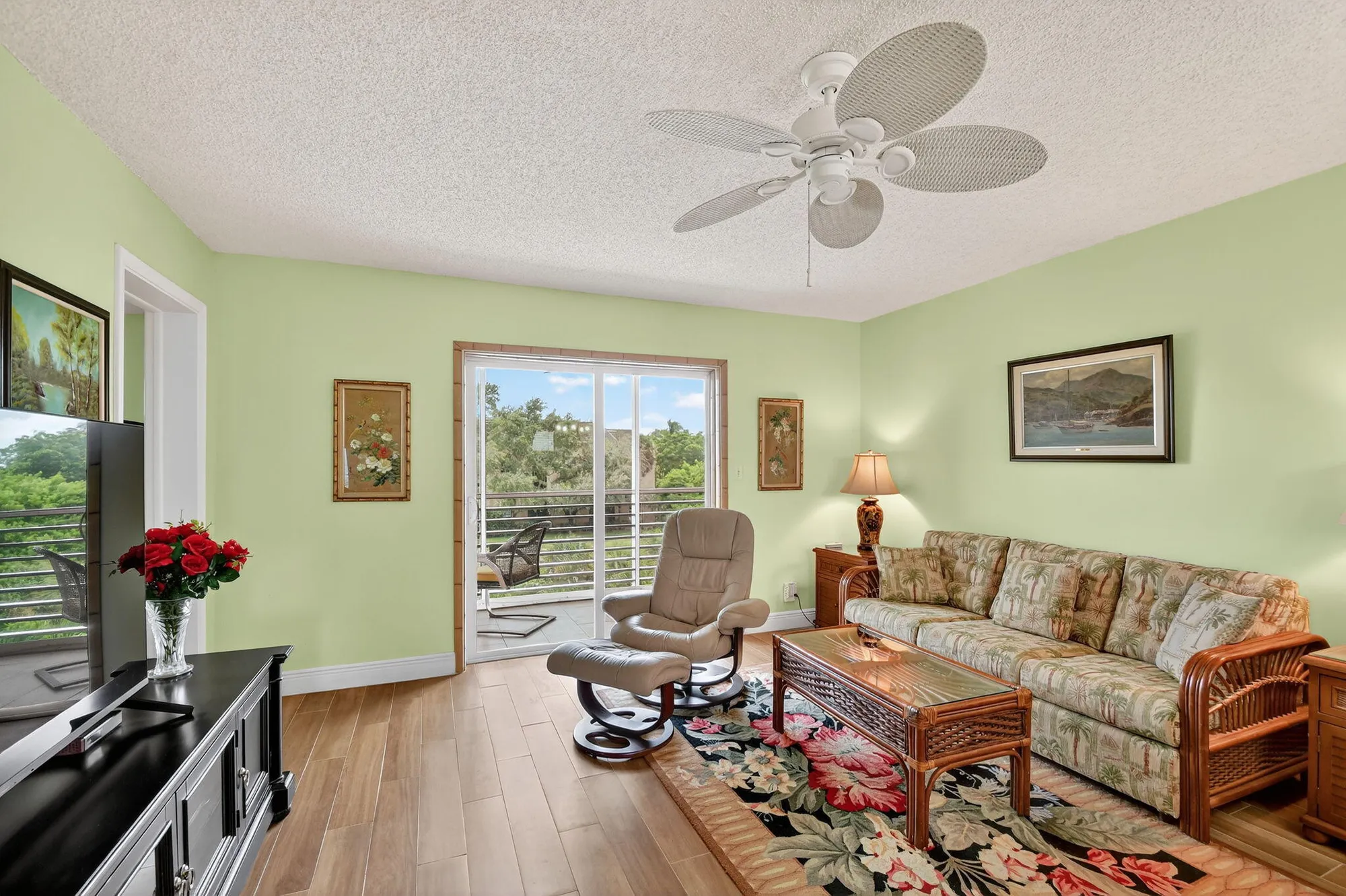 Property Slideshow image 12 of 60 | 2856 garden dr 310, Lake Worth, FL, 33461