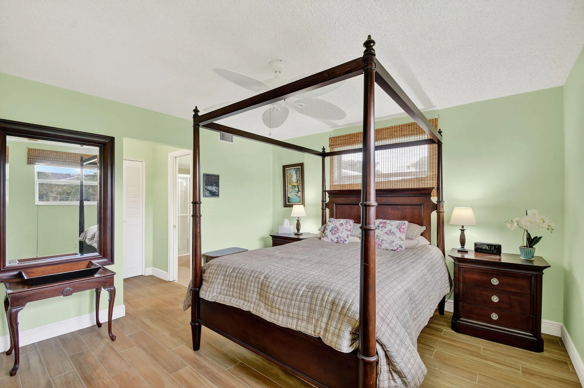 Property Slideshow image 24 of 60 | 2856 garden dr 310, Lake Worth, FL, 33461