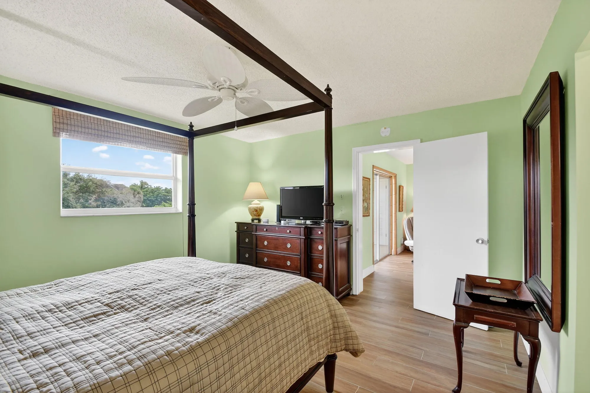 Property Slideshow image 26 of 60 | 2856 garden dr 310, Lake Worth, FL, 33461