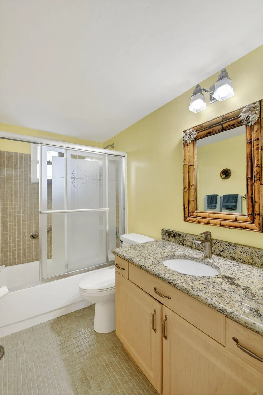 Property Slideshow image 33 of 60 | 2856 garden dr 310, Lake Worth, FL, 33461