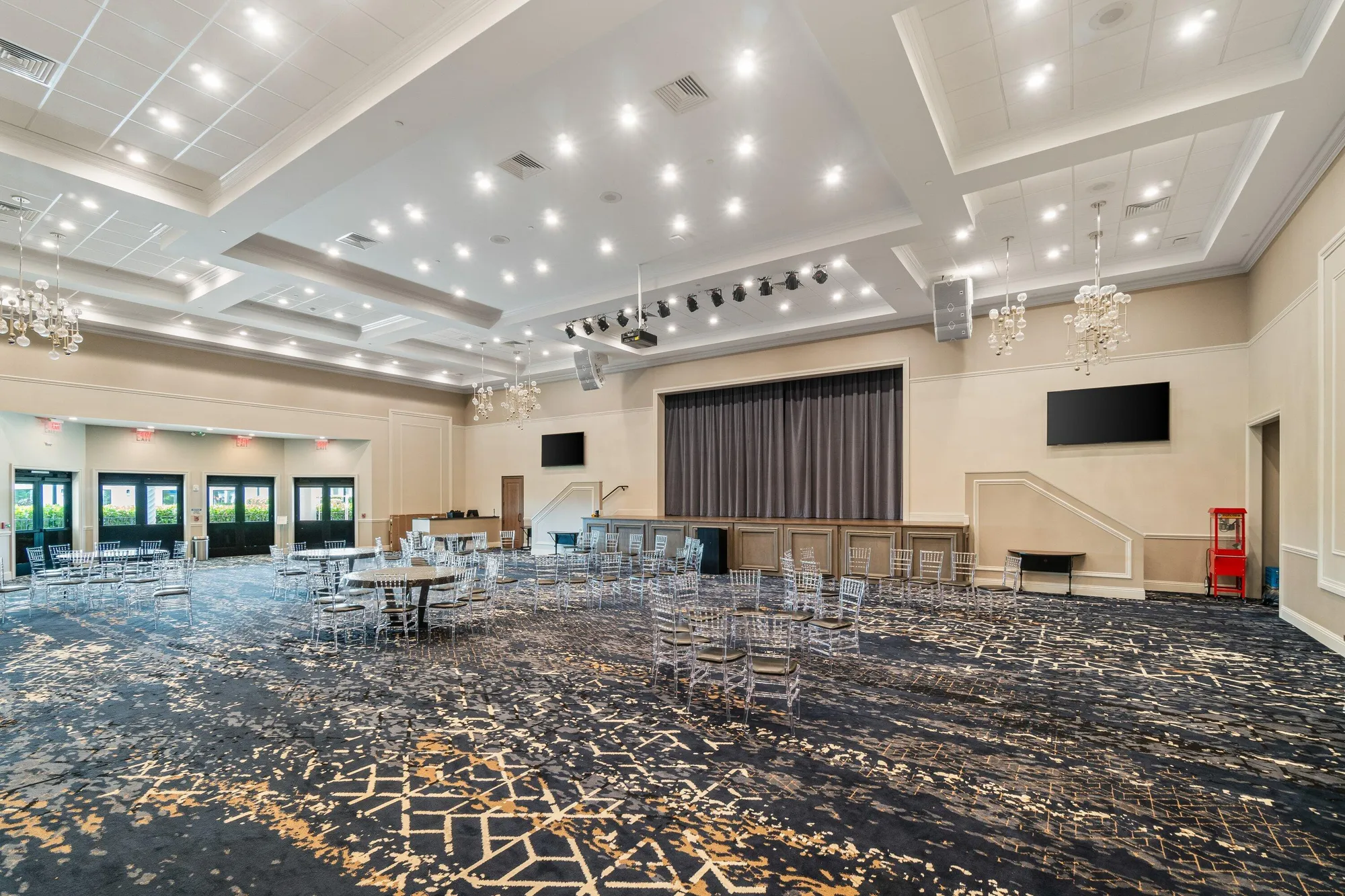 Property Slideshow image 32 of 37 | 8307 duomo cir, Boynton Beach, FL, 33472