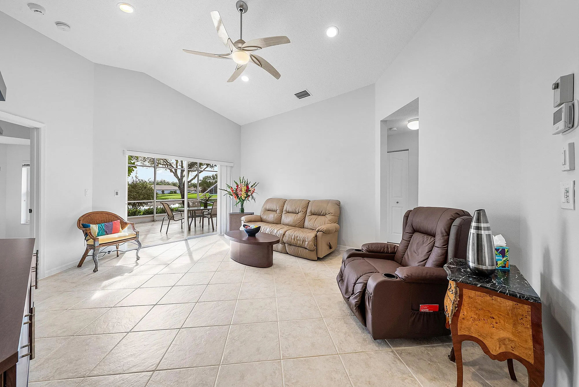 Property Slideshow image 11 of 37 | 8307 duomo cir, Boynton Beach, FL, 33472