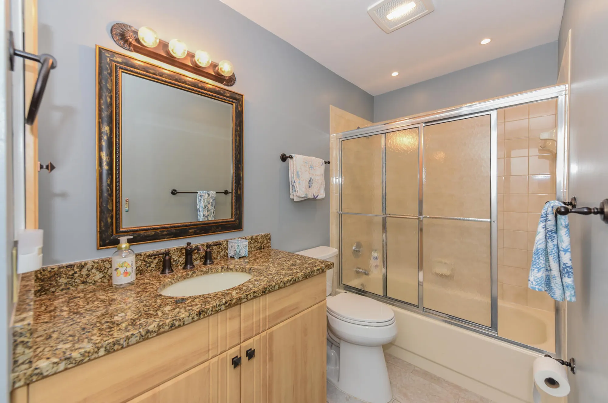 Property Slideshow image 16 of 44 | 12829 se berwick ct, Hobe Sound, FL, 33455