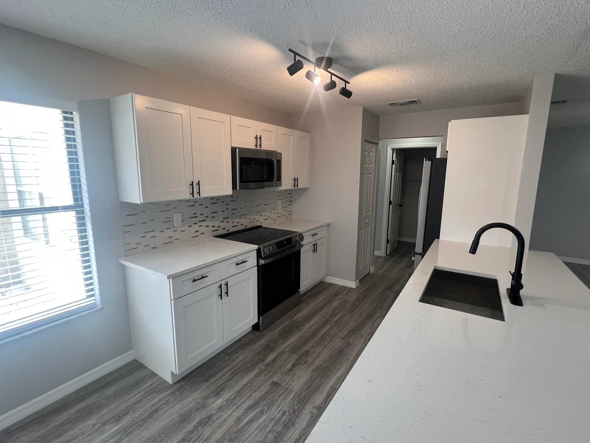 Property Slideshow image 10 of 22 | 5975 forest grove dr 2, Boynton Beach, FL, 33437