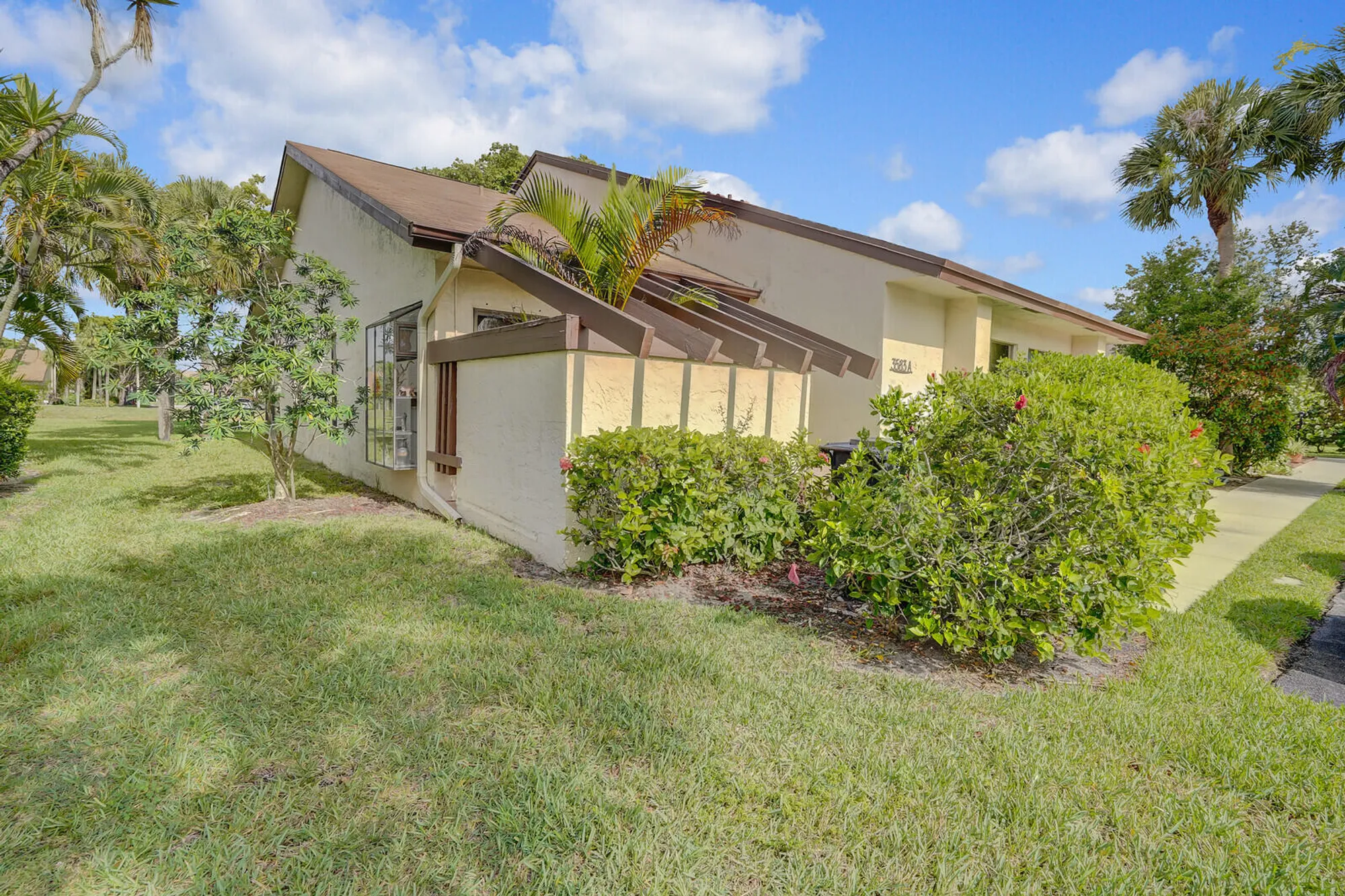 Property Slideshow image 7 of 40 | 3583 willa way b, Lake Worth, FL, 33467