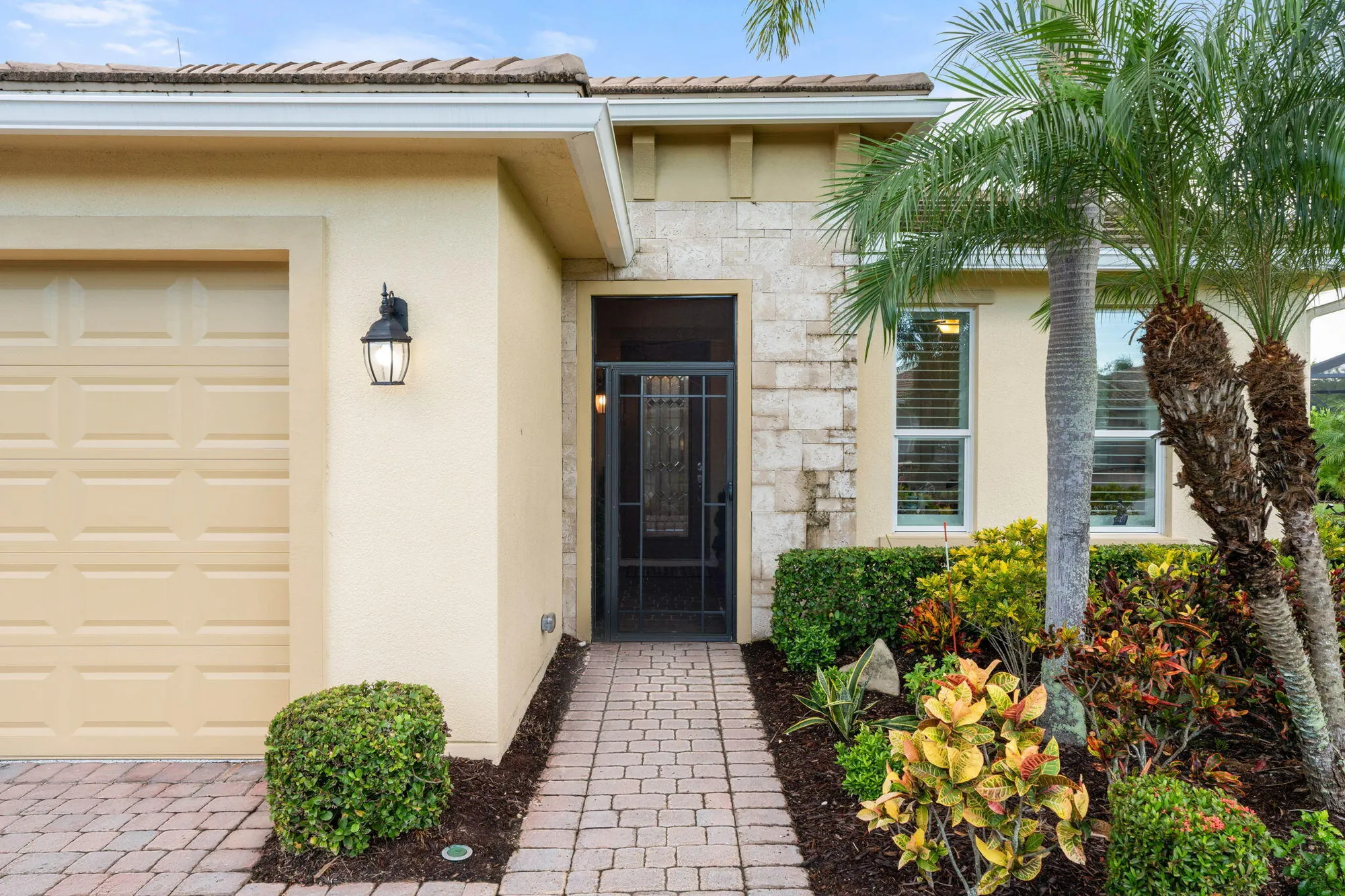 Property Slideshow image 3 of 47 | 9701 sw royal poinciana dr, Port Saint Lucie, FL, 34987