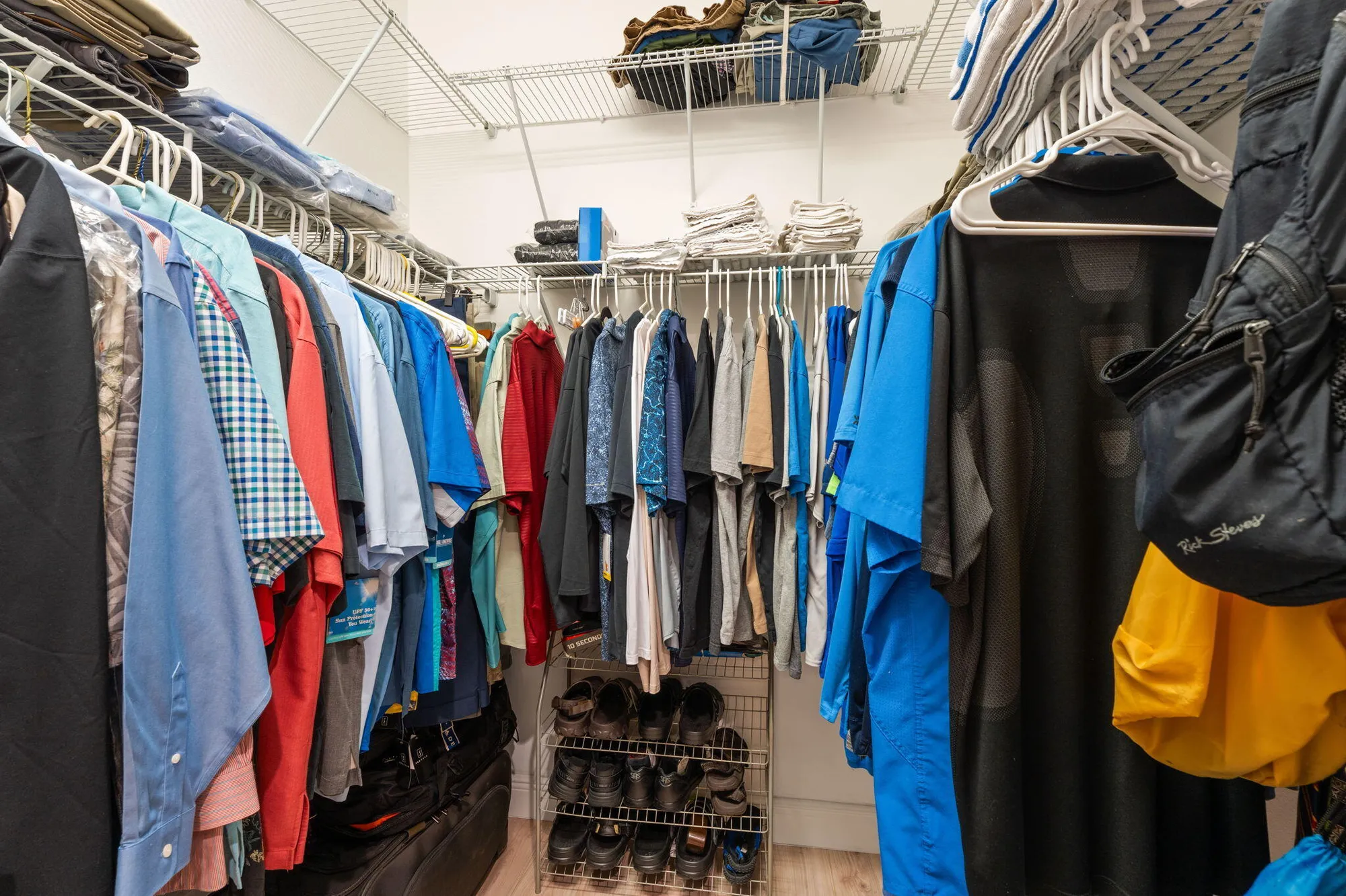 Property Slideshow image 18 of 47 | 9701 sw royal poinciana dr, Port Saint Lucie, FL, 34987