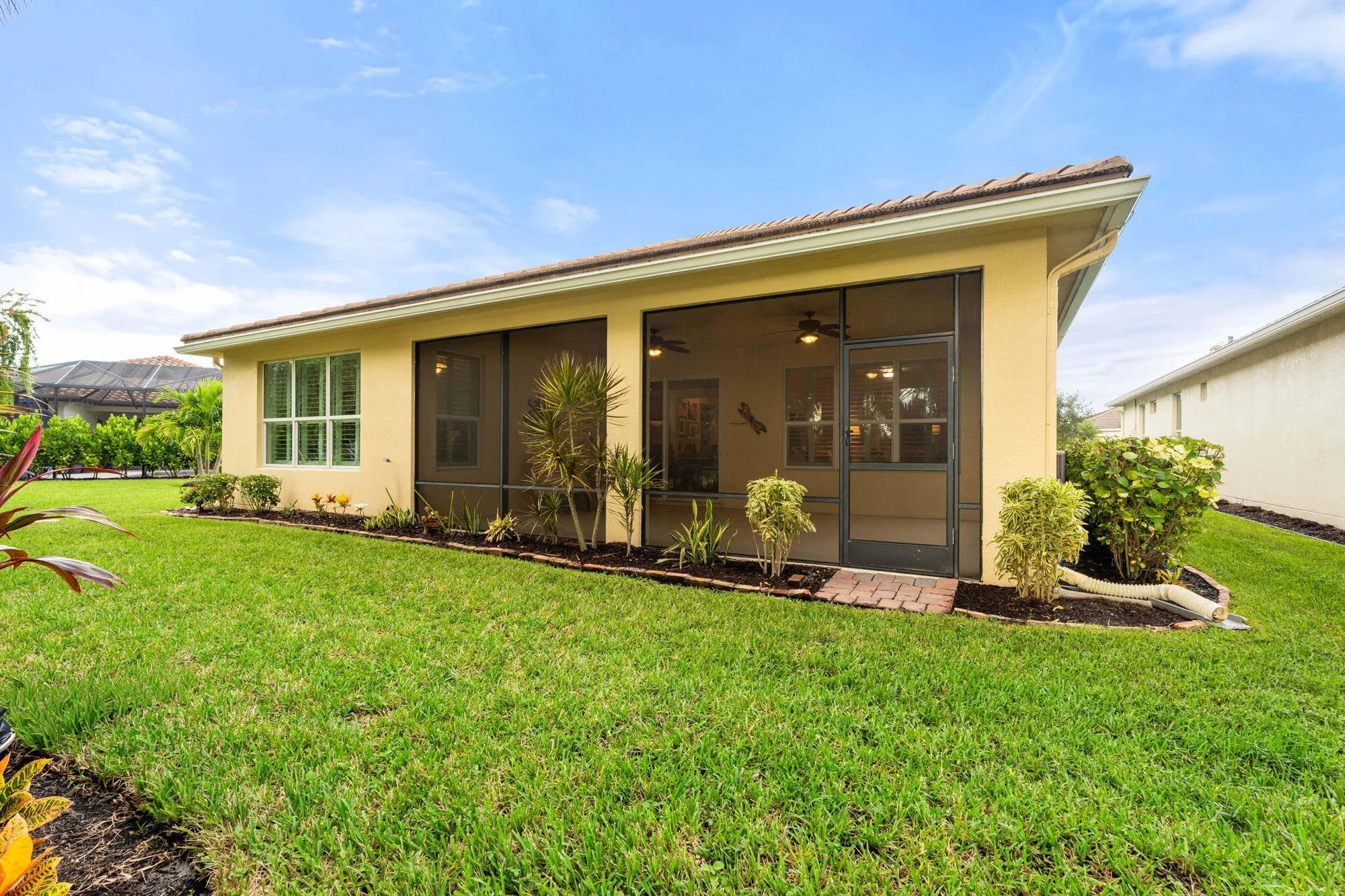Property Slideshow image 32 of 47 | 9701 sw royal poinciana dr, Port Saint Lucie, FL, 34987