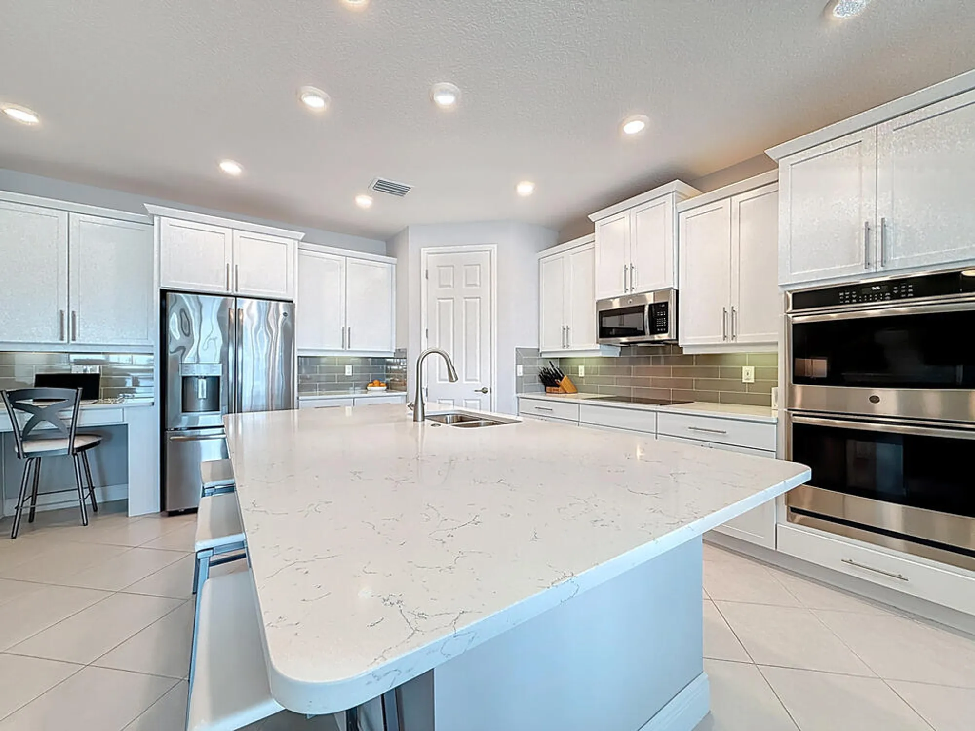 Property Slideshow image 11 of 41 | 10094 sw indian lilac trl, Port Saint Lucie, FL, 34987