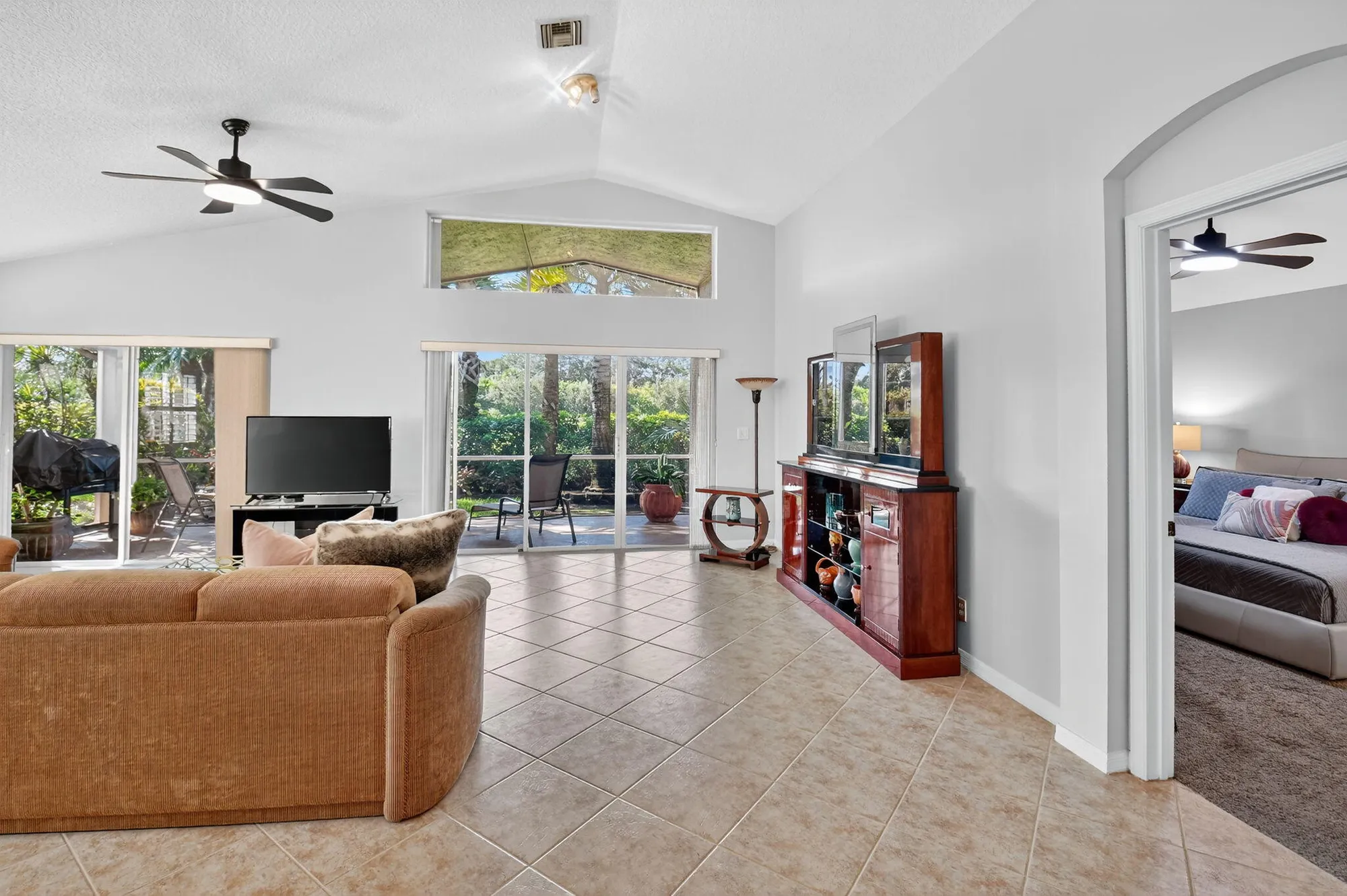 Property Slideshow image 12 of 68 | 7674 caprio dr, Boynton Beach, FL, 33472