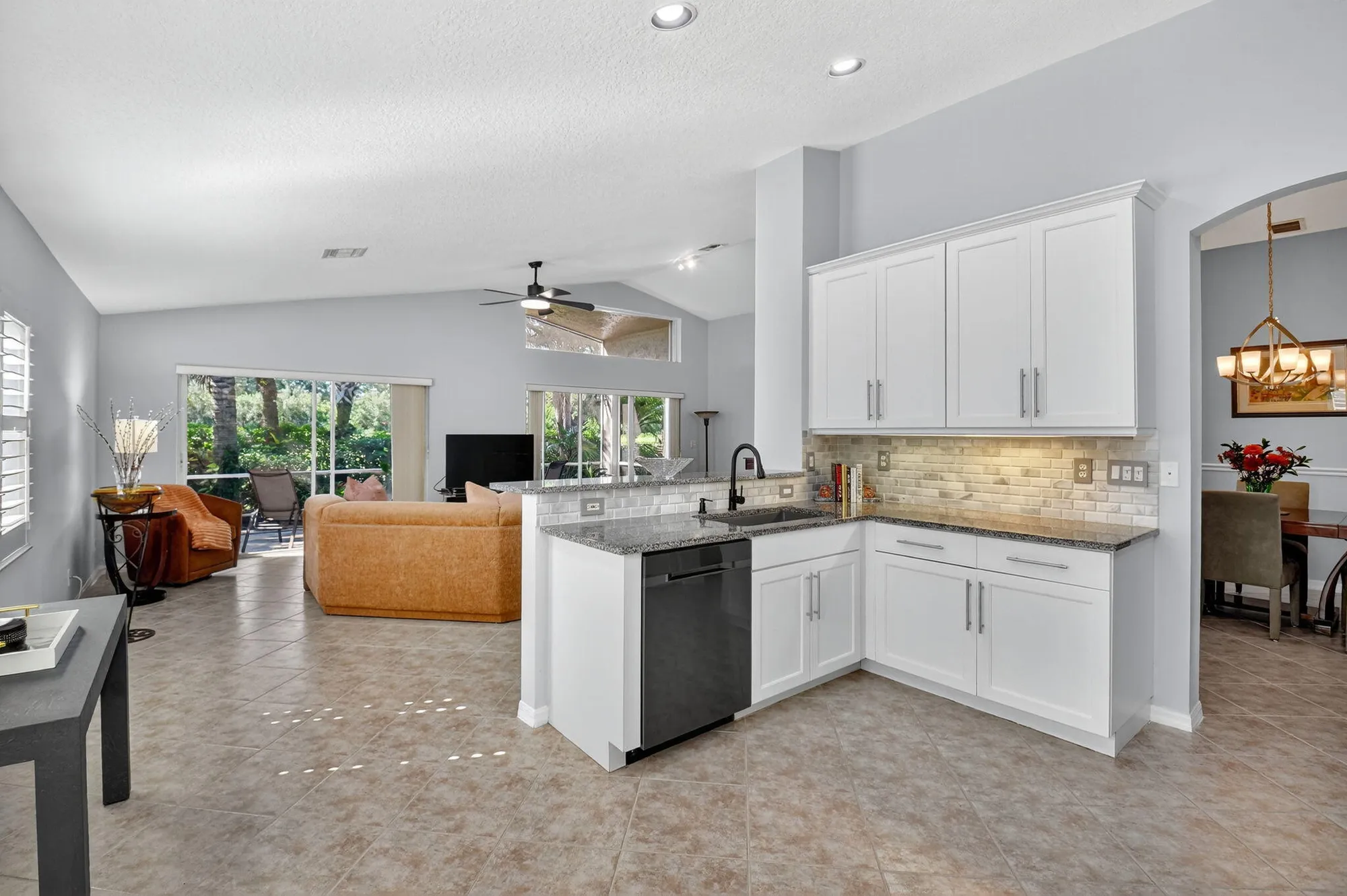 Property Slideshow image 21 of 68 | 7674 caprio dr, Boynton Beach, FL, 33472